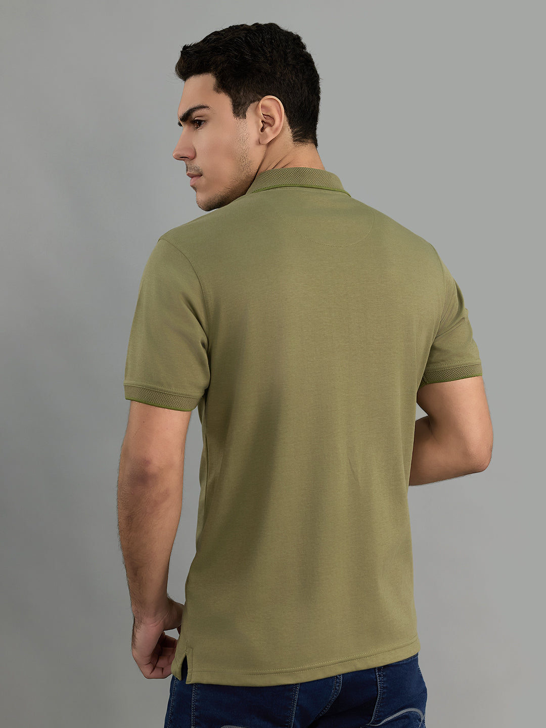 Men Olive Solid Polo Collar Half Sleeve T-Shirt