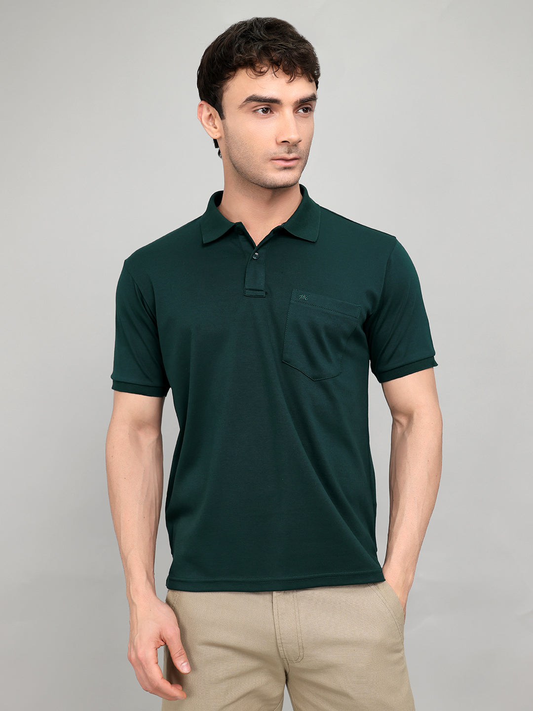 Men Green Solid Collar Half Sleeve T-Shirt