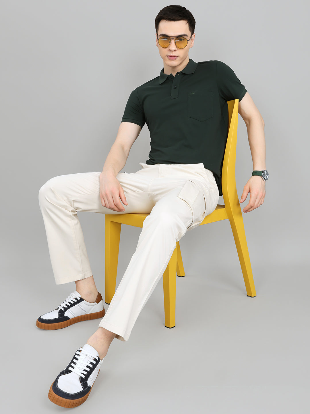 Men Dark Green Solid Collar Half Sleeve T-Shirt