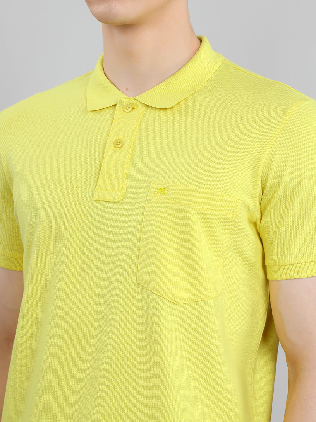 Men Yellow Solid Collar Half Sleeve T-Shirt