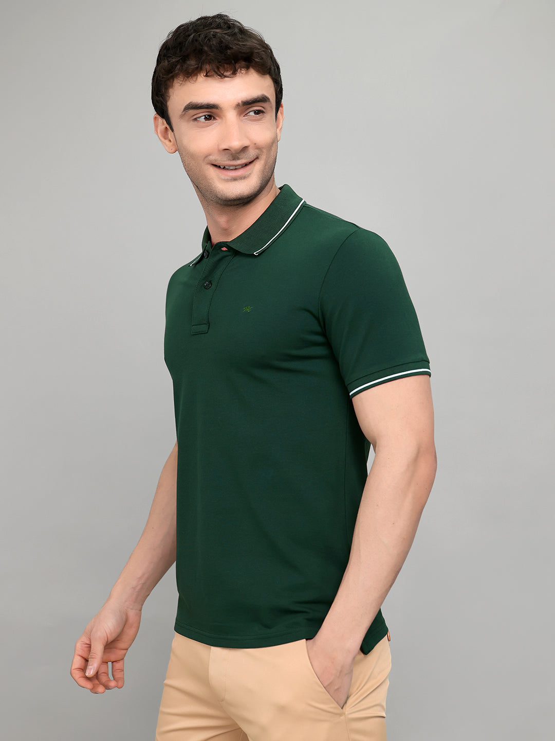 Men Green Solid Collar Half Sleeve T-Shirt