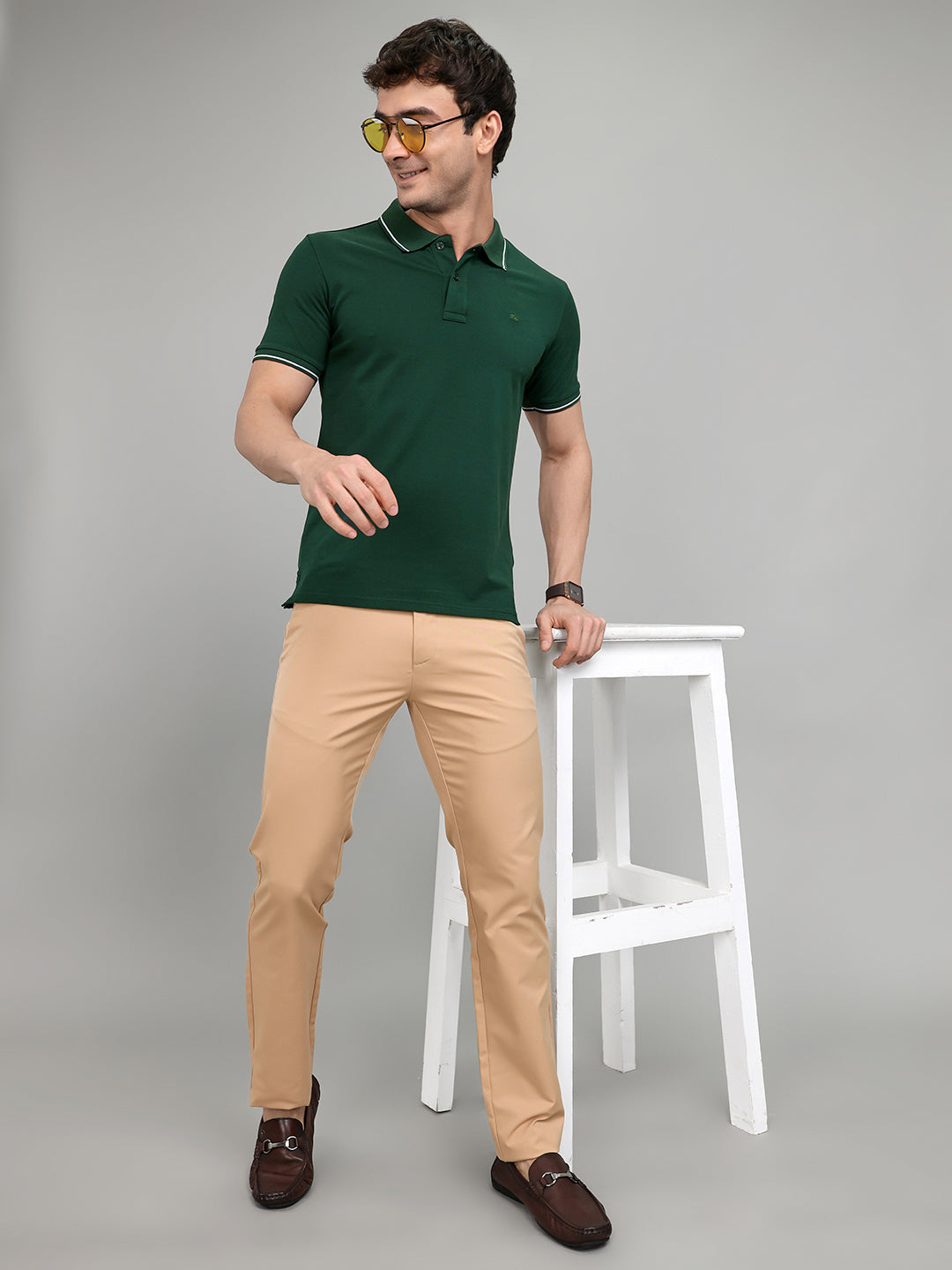 Men Green Solid Collar Half Sleeve T-Shirt