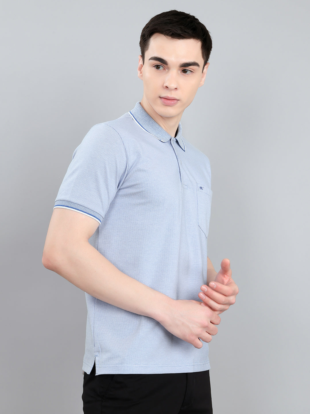 Men Sky Blue Solid Collar Half Sleeve T-Shirt