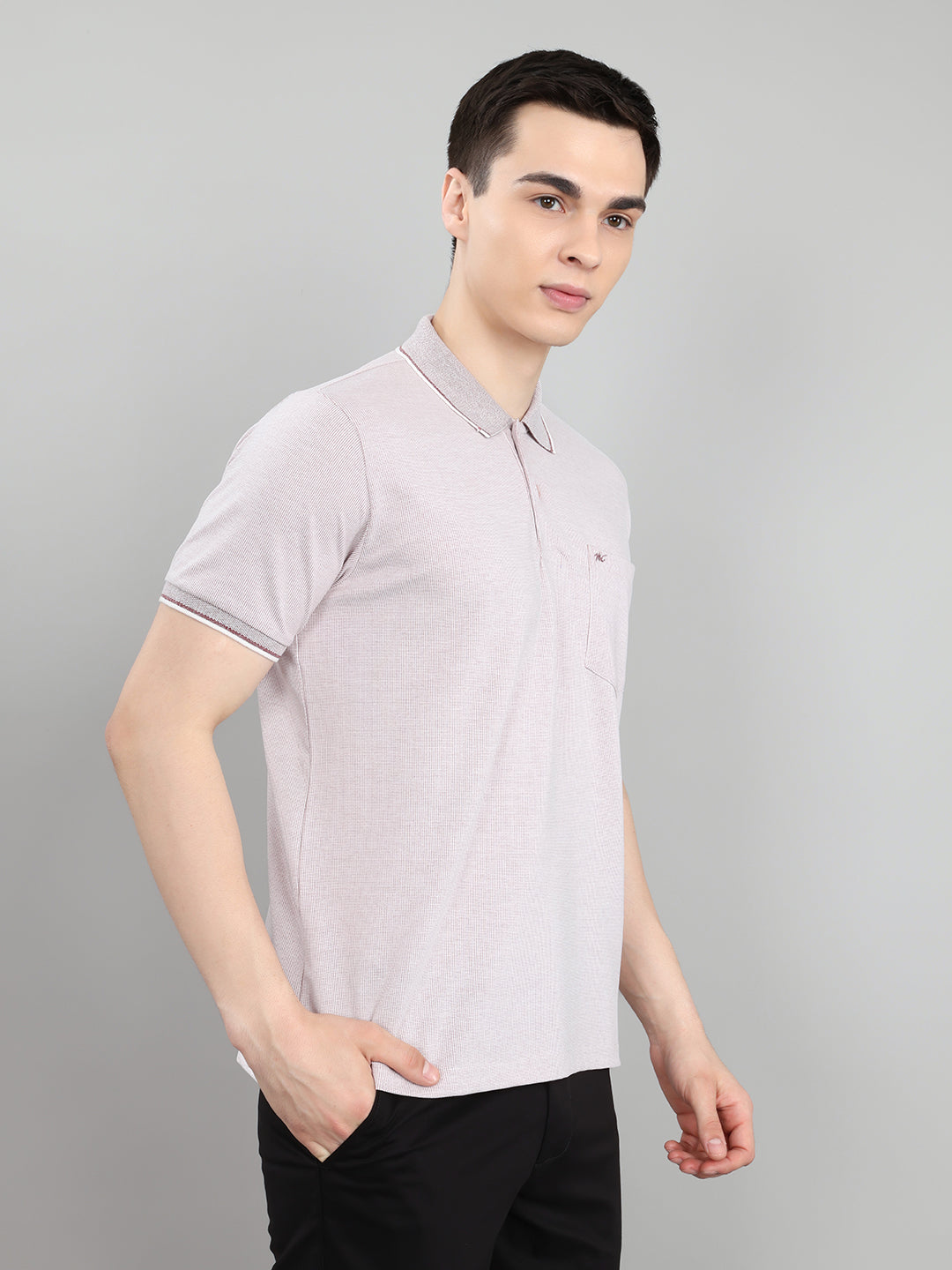 Men Maroon Solid Collar Half Sleeve T-Shirt