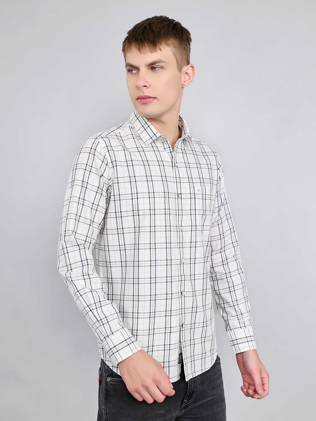 Men White Check Collar Full Sleeve Shirt