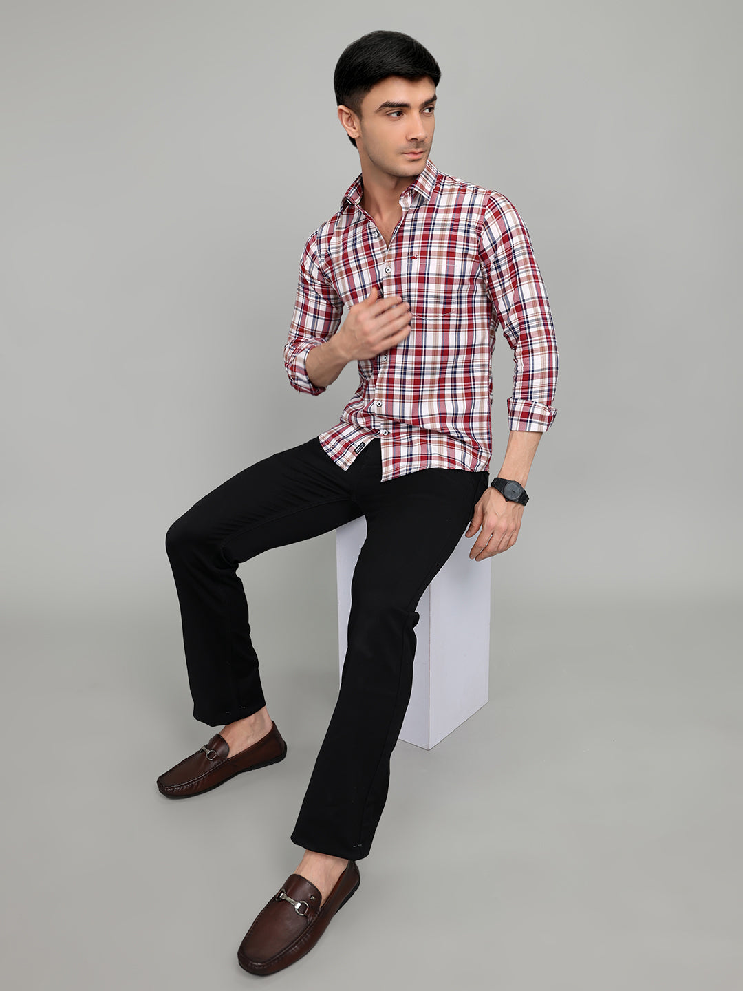 Men Red Check Collar Full Sleeve Shirt