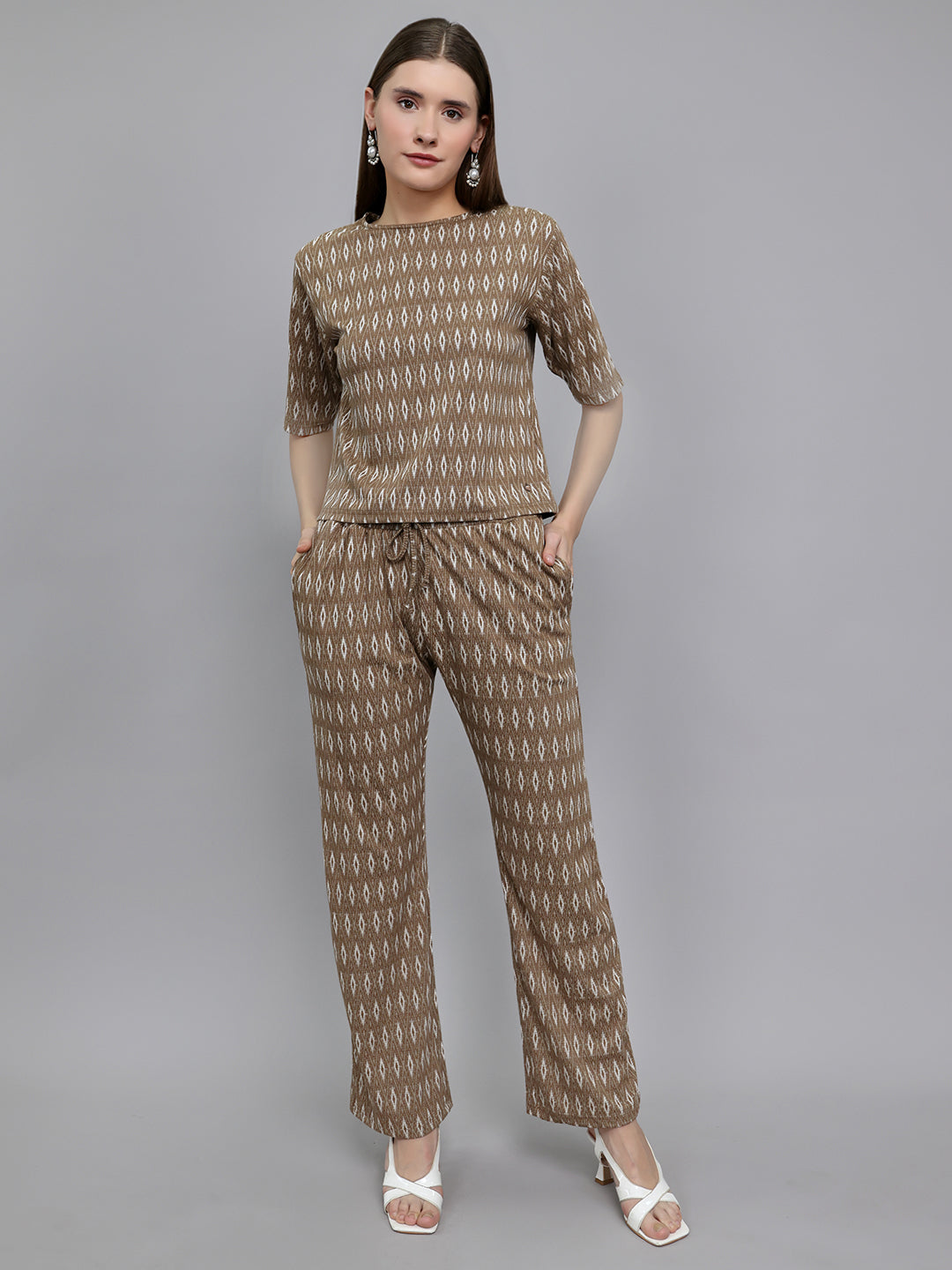 Women Brown Self Design Round Neck Half Sleeve Cords Set
