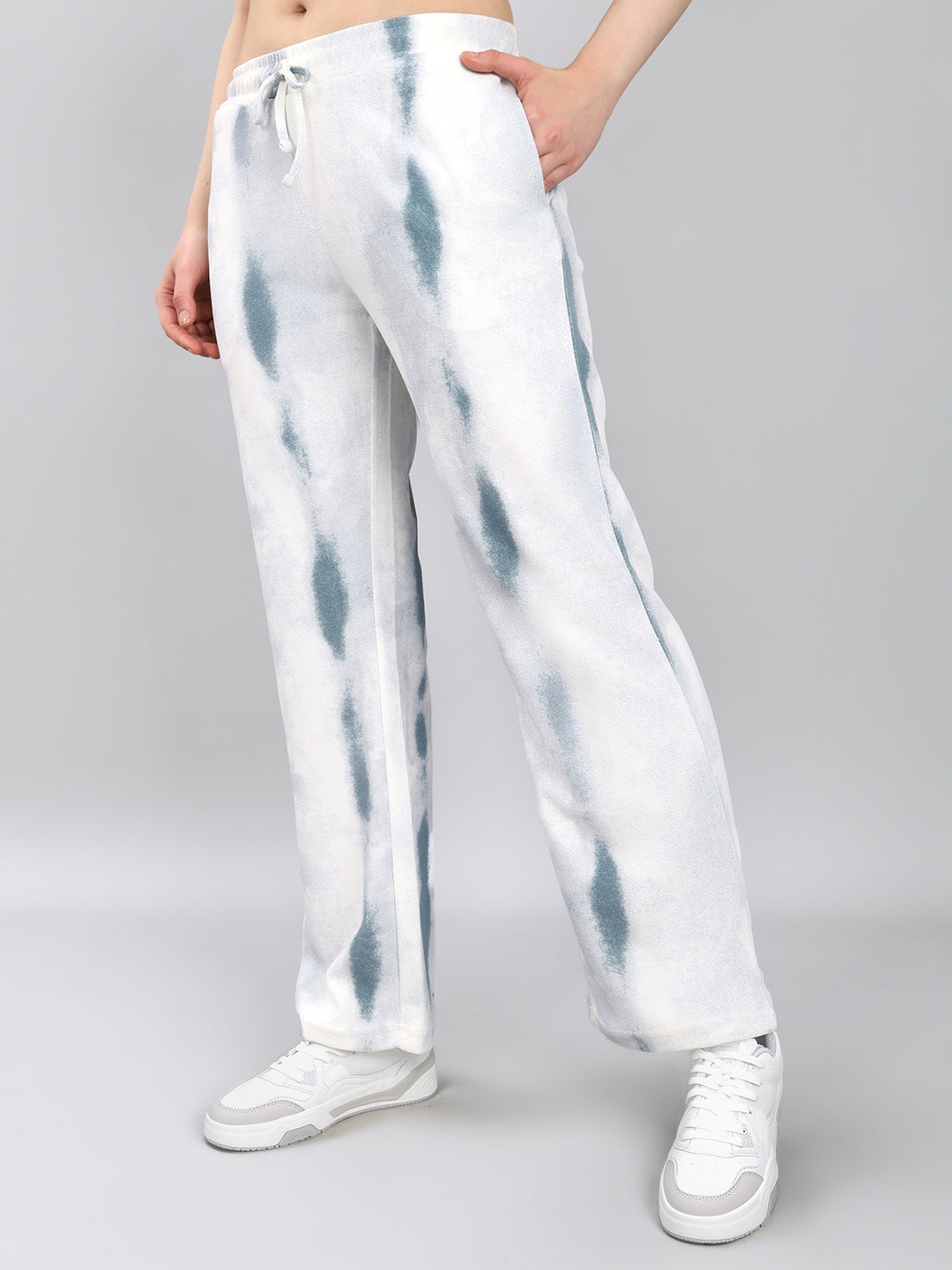 Women Off White Printed Round Neck Half Sleeve Cords Set