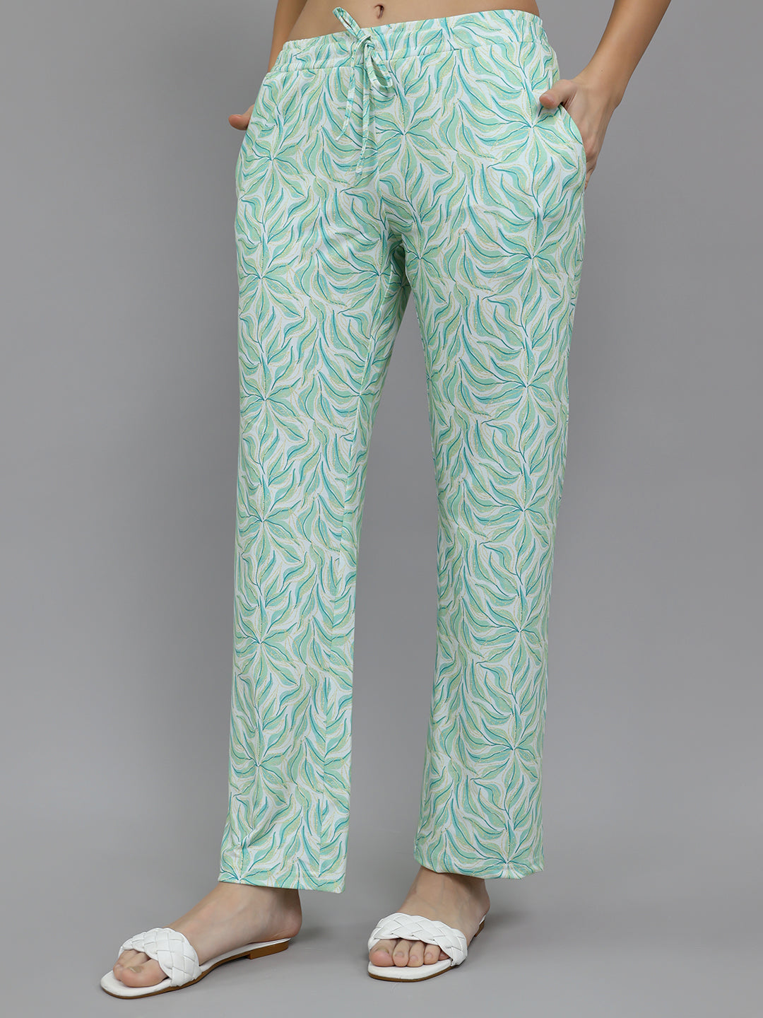 Women Off White Printed Round Neck Half Sleeve Lower Set