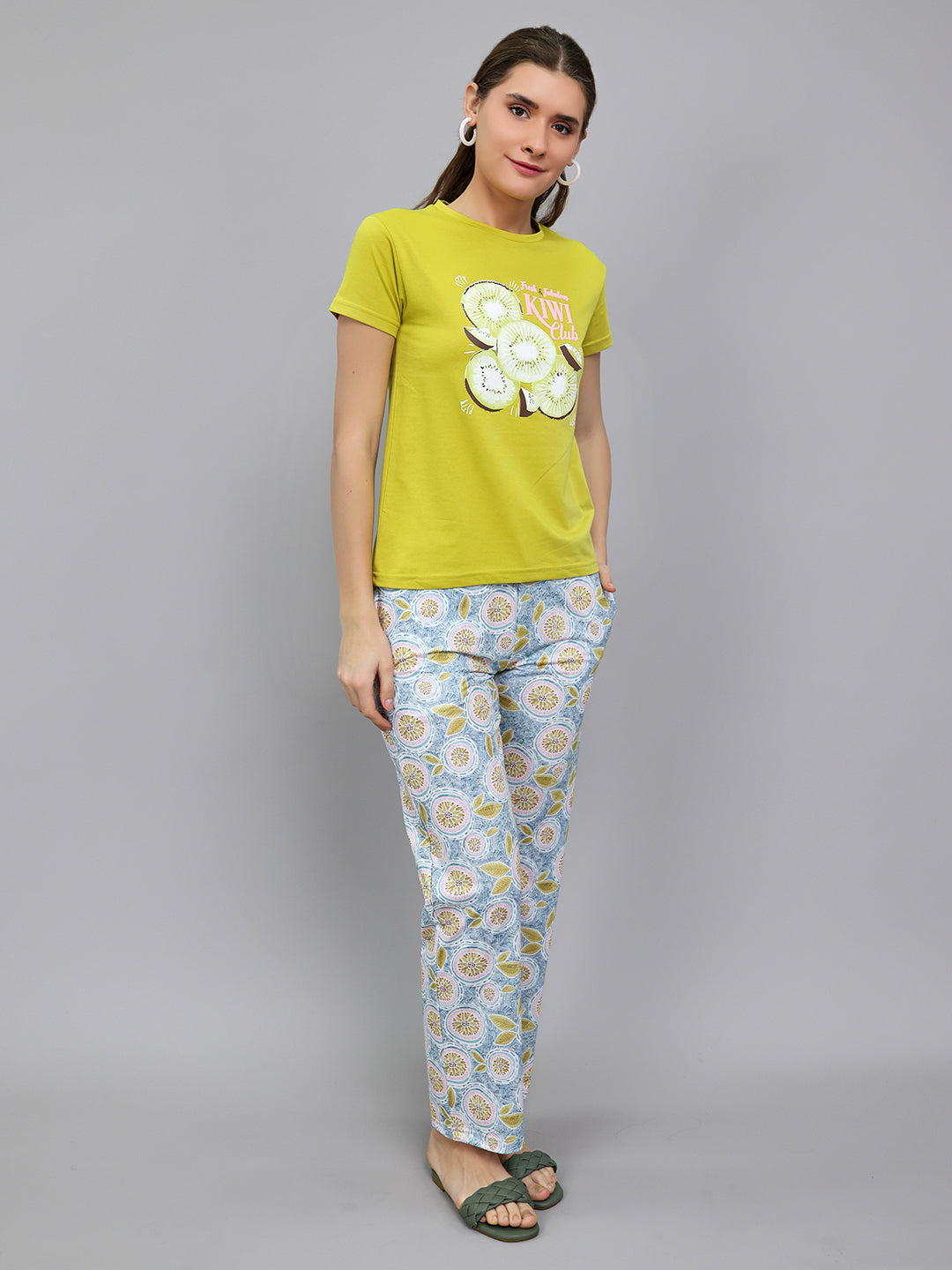 Women Green Printed Round Neck Half Sleeve Lower Set
