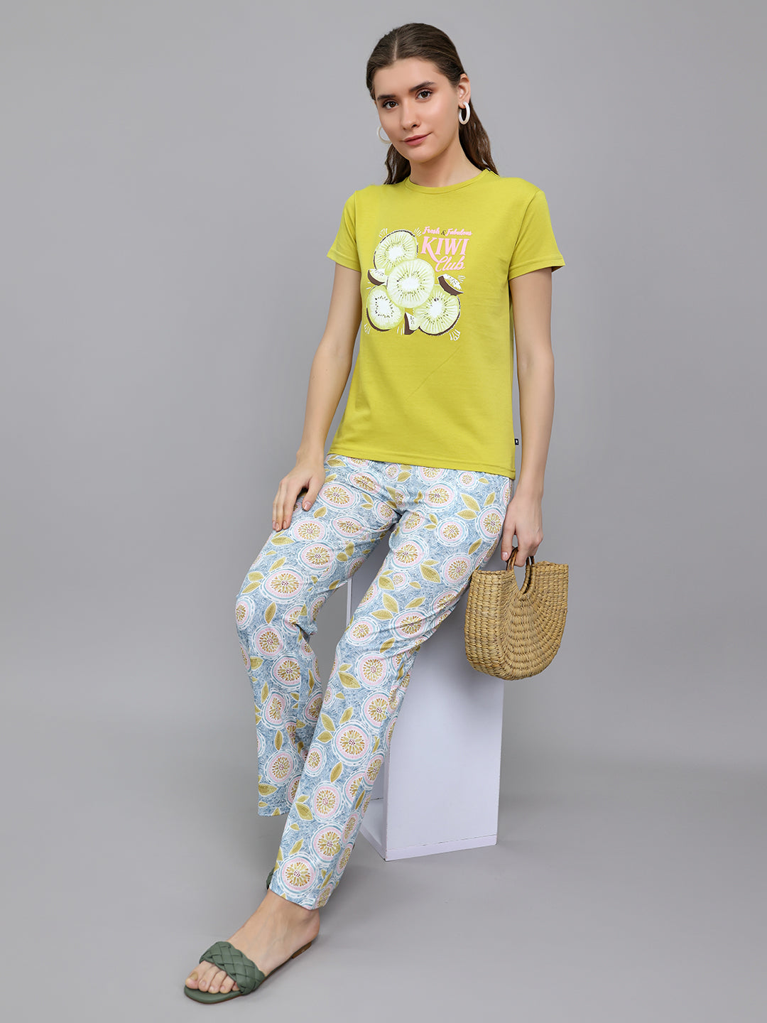 Women Green Printed Round Neck Half Sleeve Lower Set