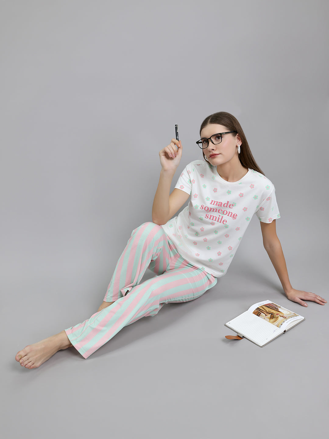 Women Off White Printed Round Neck Half Sleeve Lower Set
