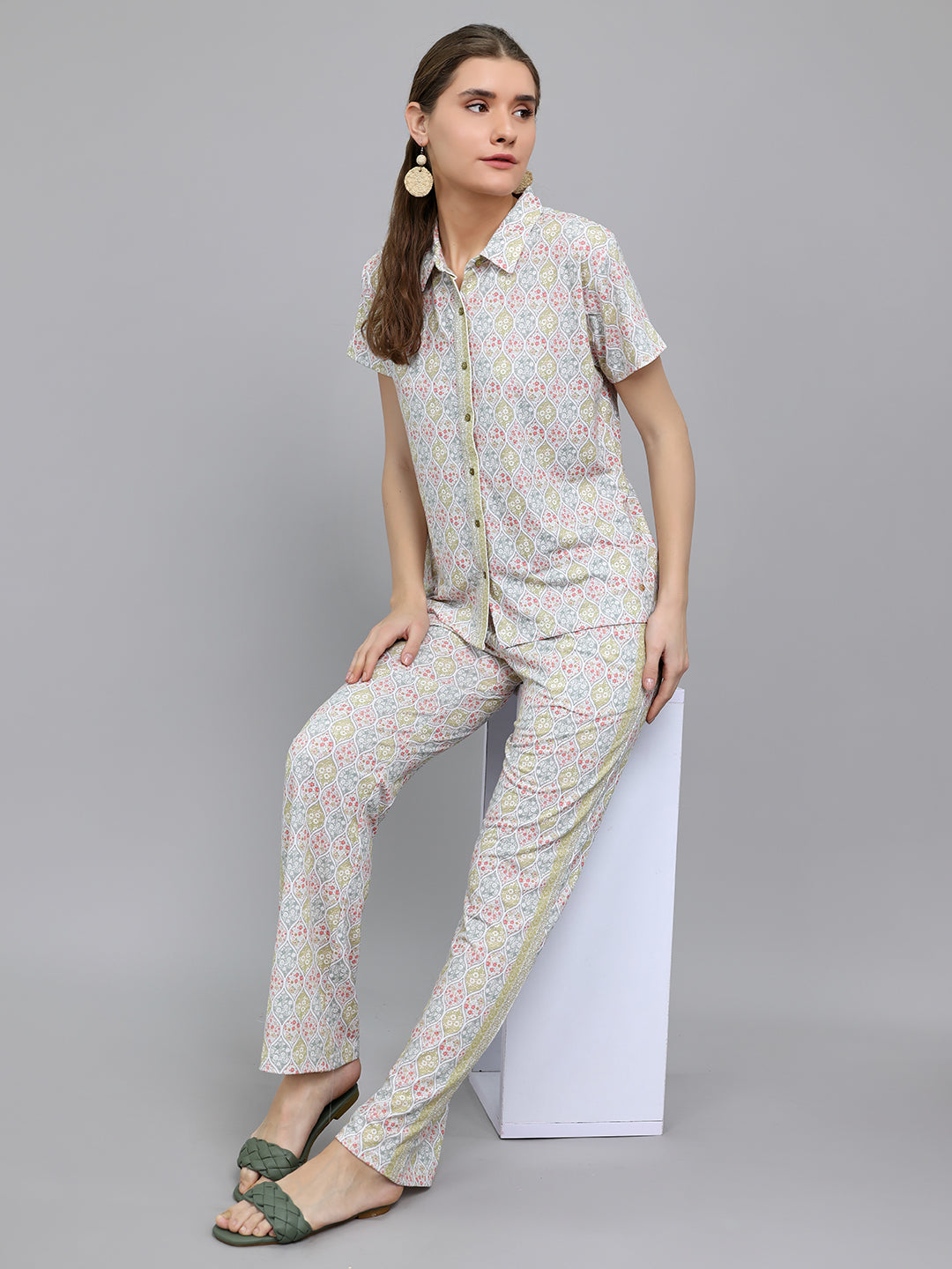 Women Green Printed Collar Half Sleeve Lower Set