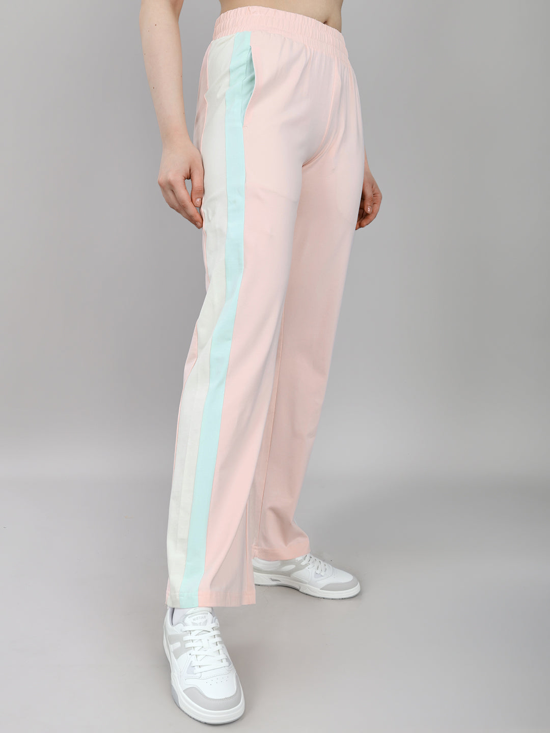 Women Peach Solid Regular Fit Lower