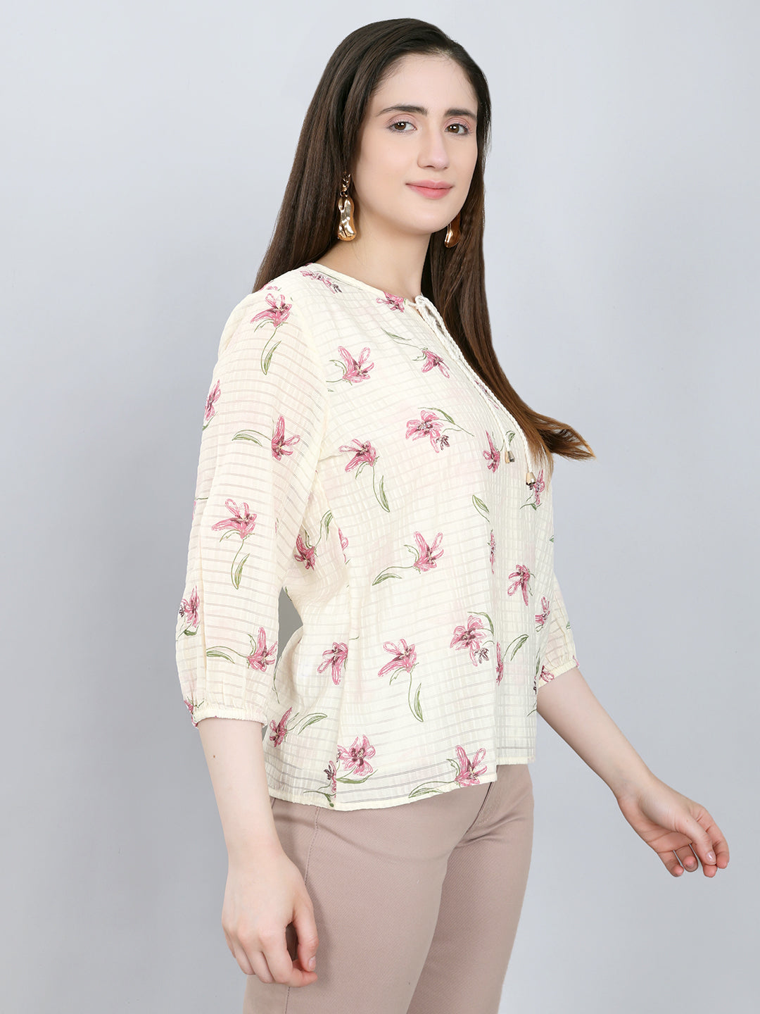 Women Off White Printed Fashion Neck Top