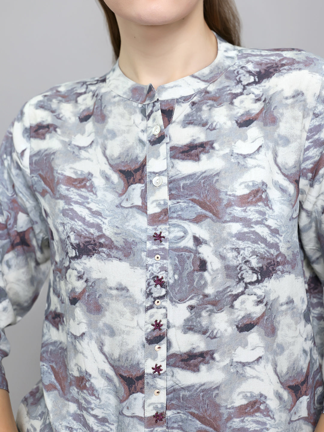 Women Grey Printed Henley Neck 3/4th Sleeve Top