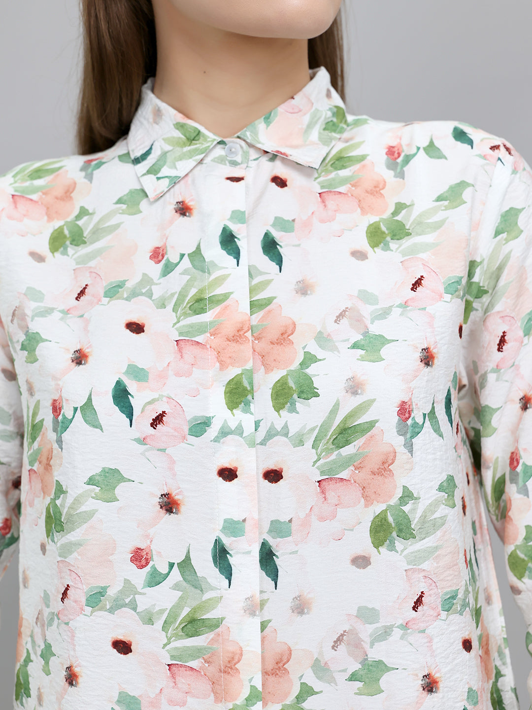 Women Off White Floral Print Collar Full Sleeve Top