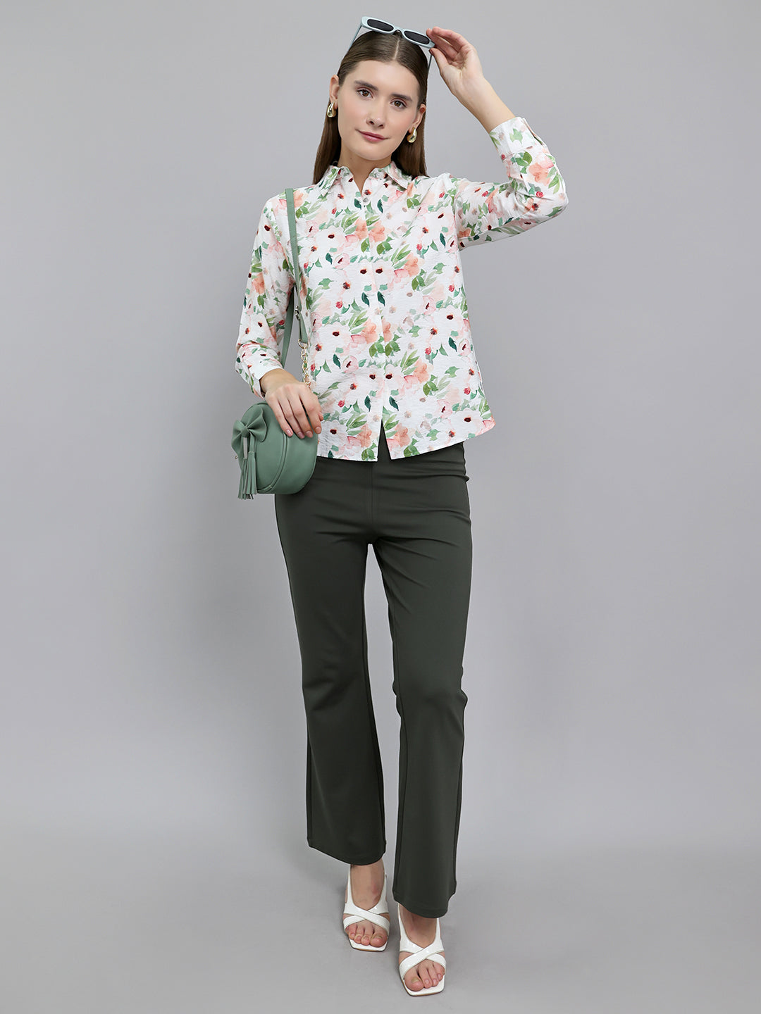 Women Off White Floral Print Collar Full Sleeve Top
