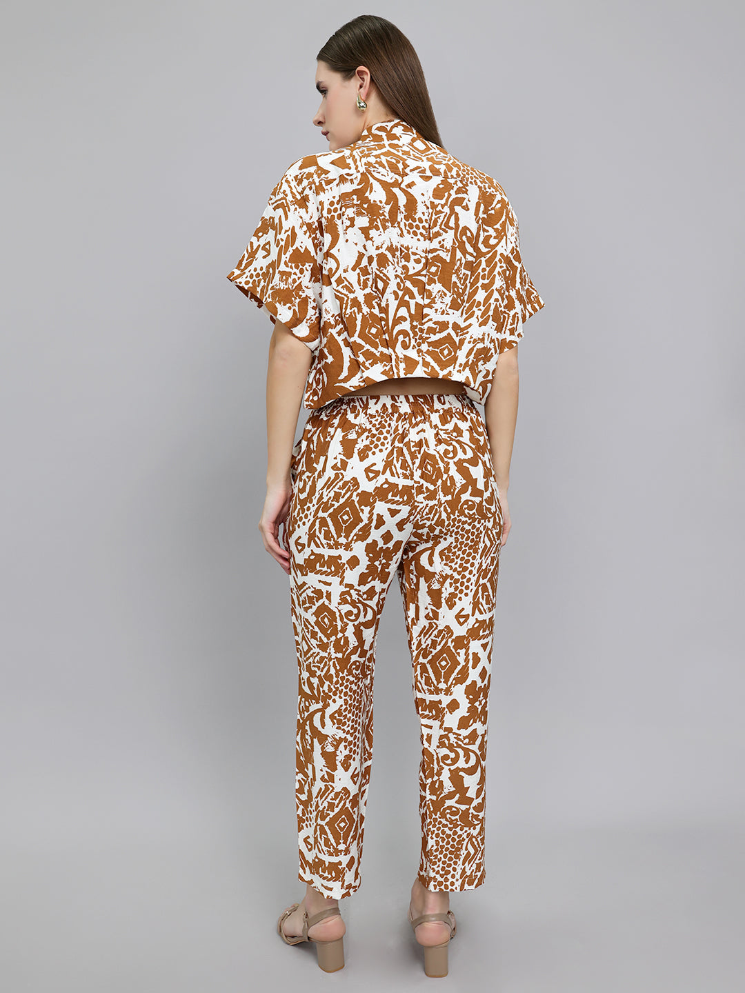 Women Brown Printed Collar Half Sleeve Cords Set