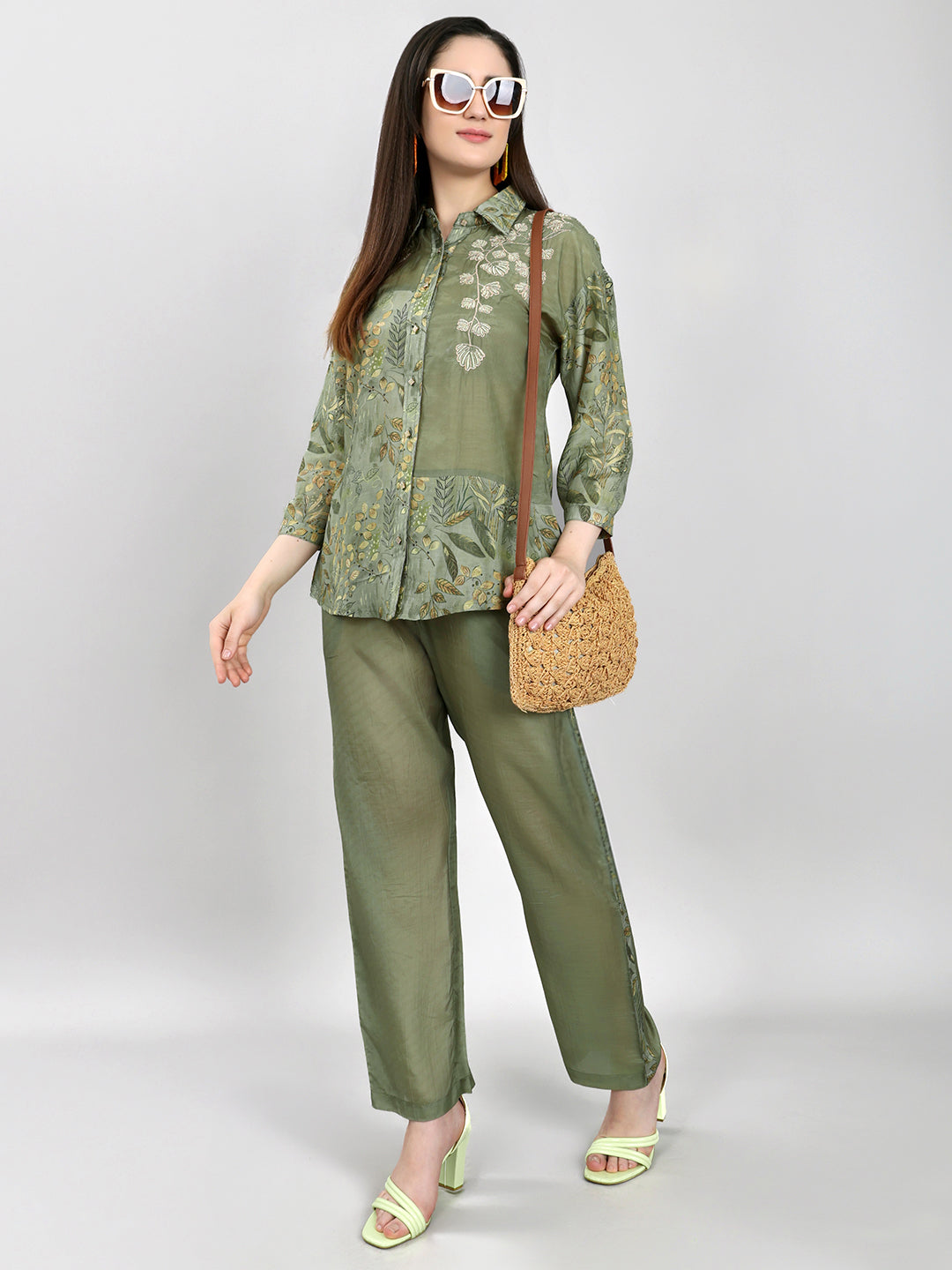 Women Green Printed Collar Half Sleeve Cords Set