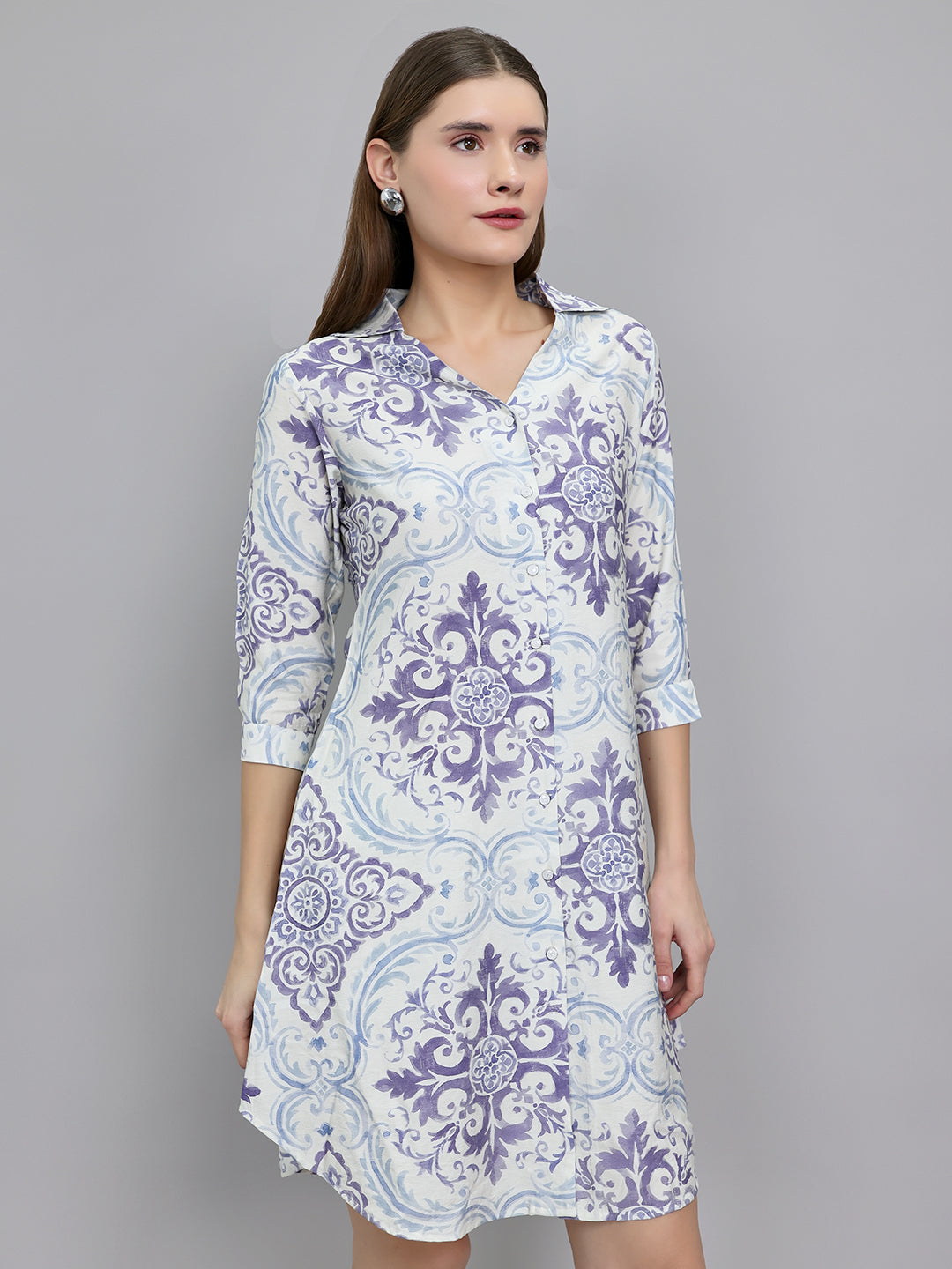 Women Off White Printed Front Open 3/4th Sleeve Tunic