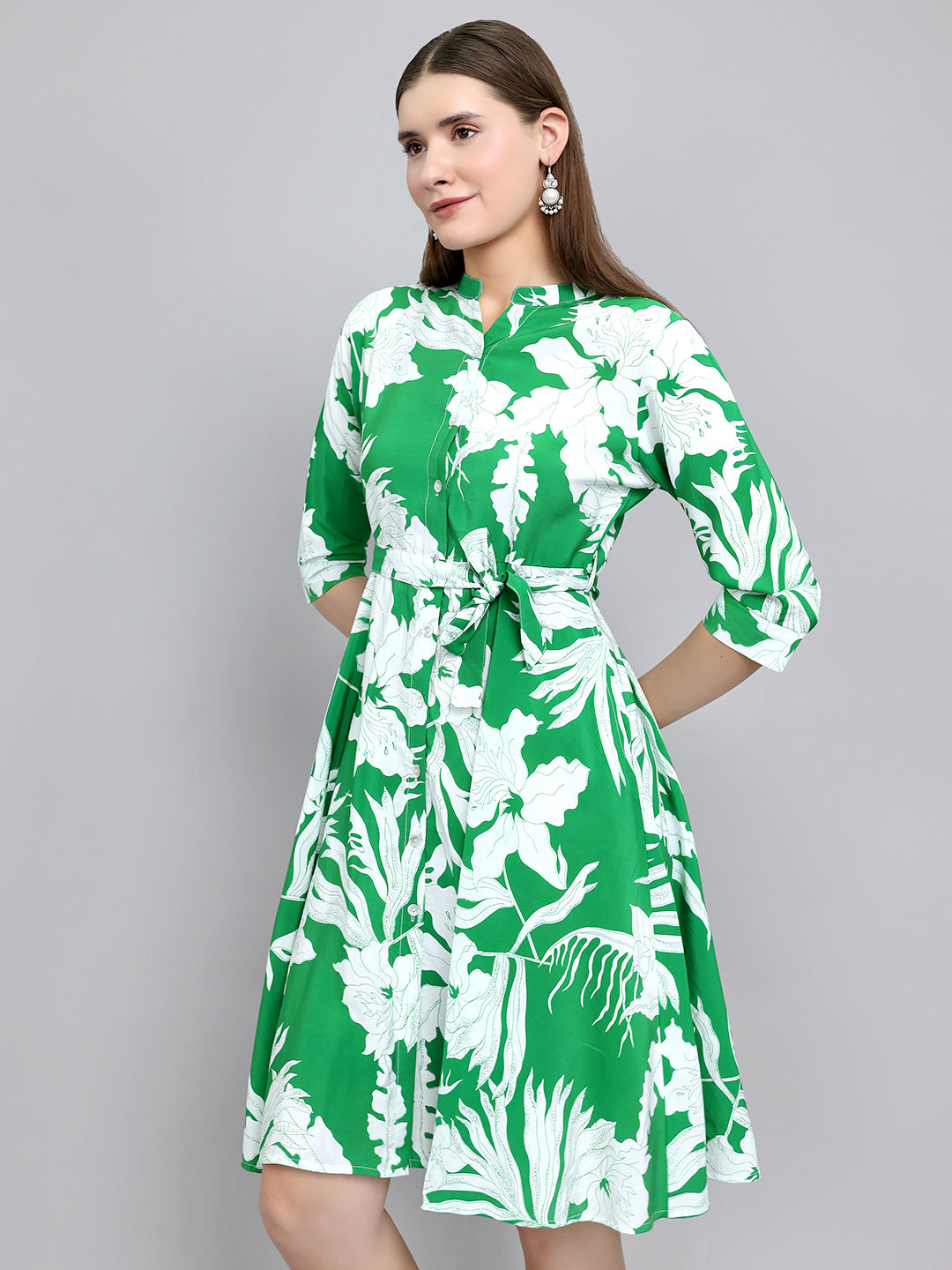 Women Green Floral Print Henley Neck 3/4th Sleeve Tunic