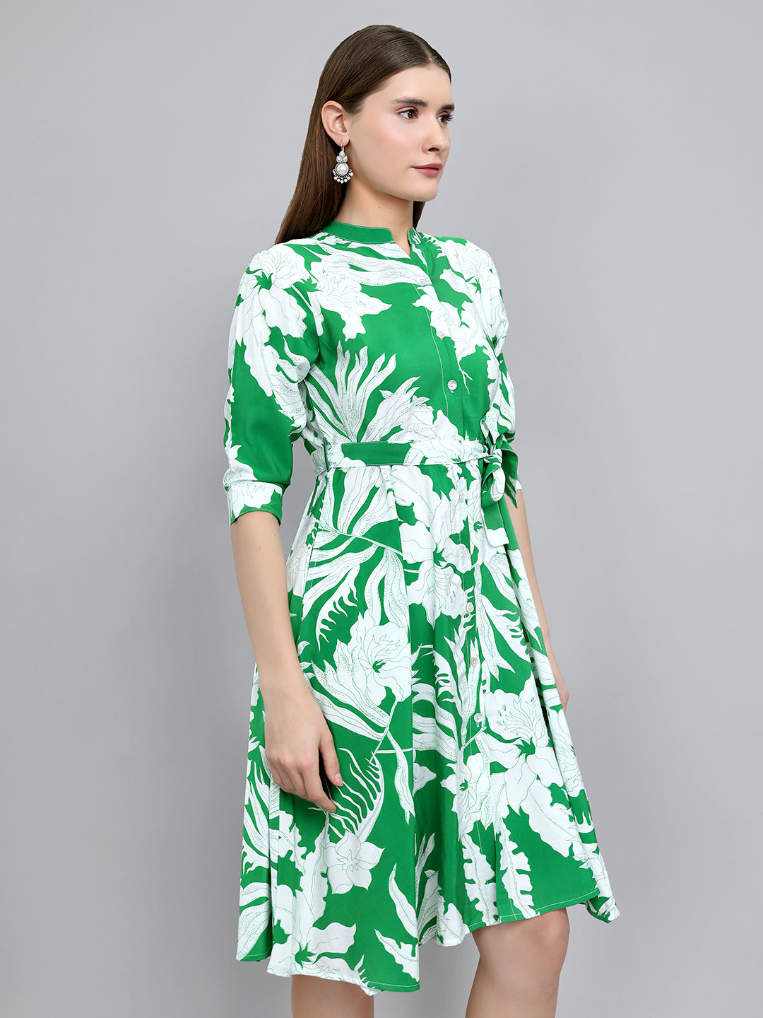 Women Green Floral Print Henley Neck 3/4th Sleeve Tunic