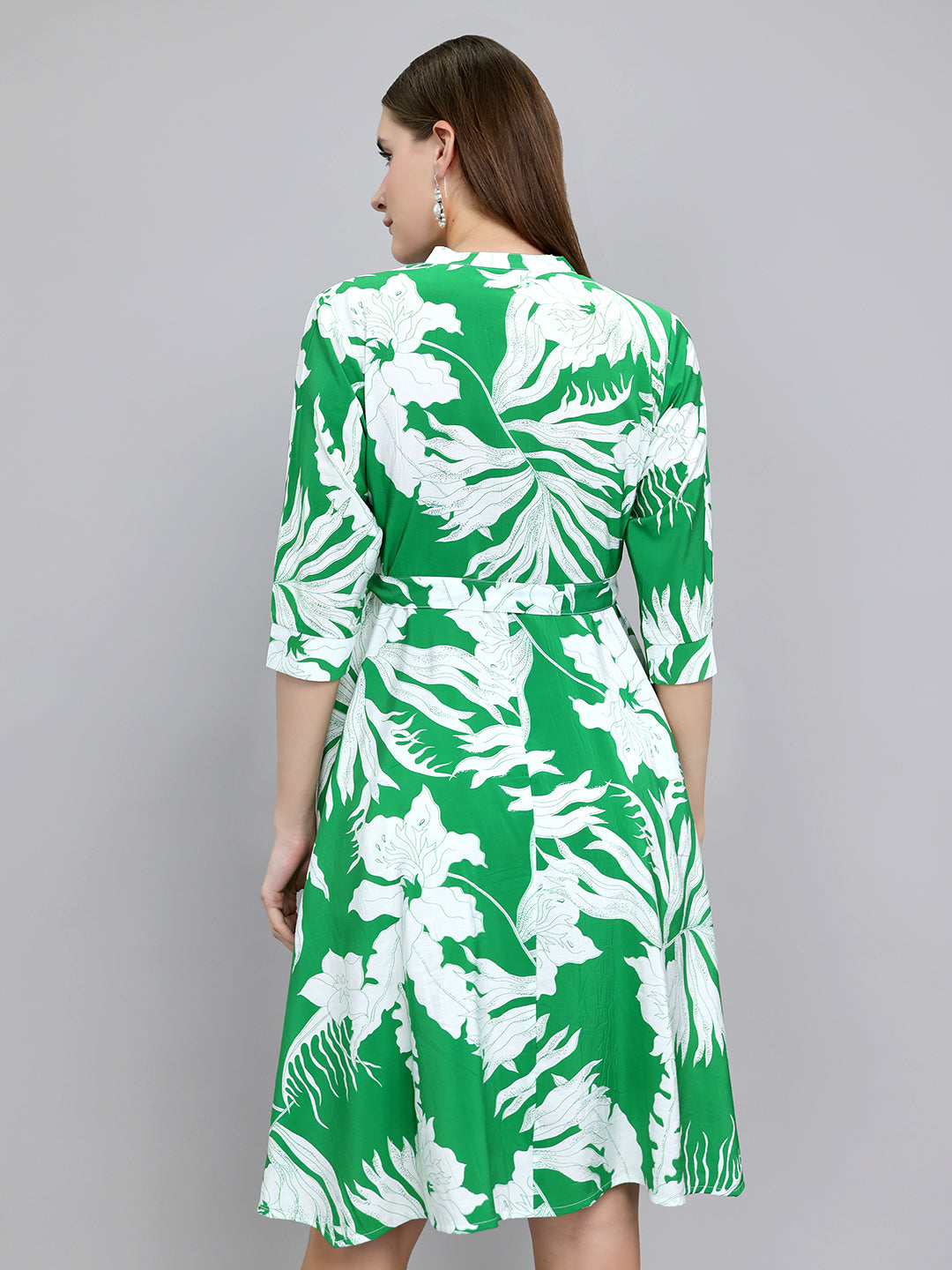 Women Green Floral Print Henley Neck 3/4th Sleeve Tunic