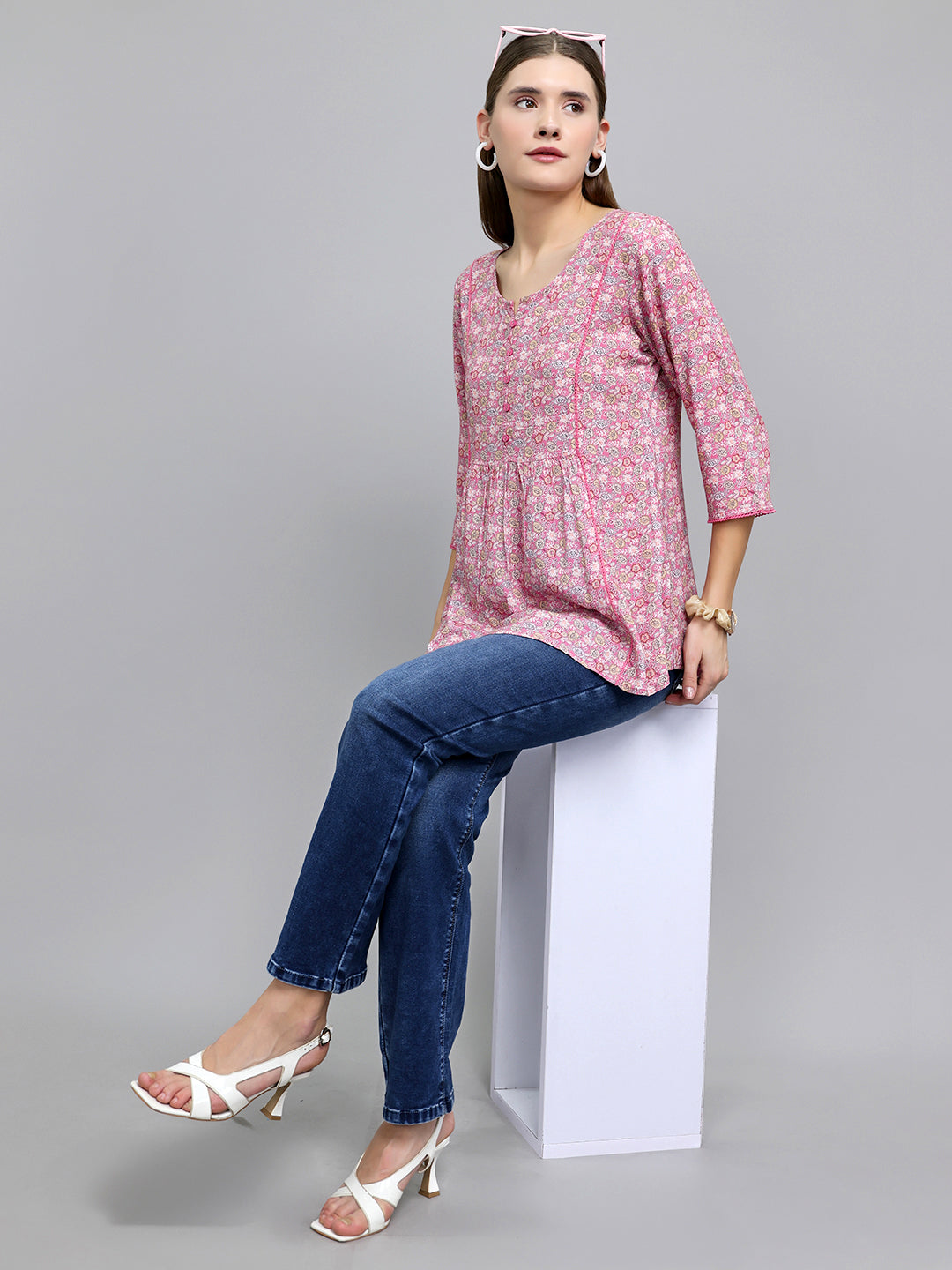 Women Pink Printed Round Neck 3/4th Sleeve Top