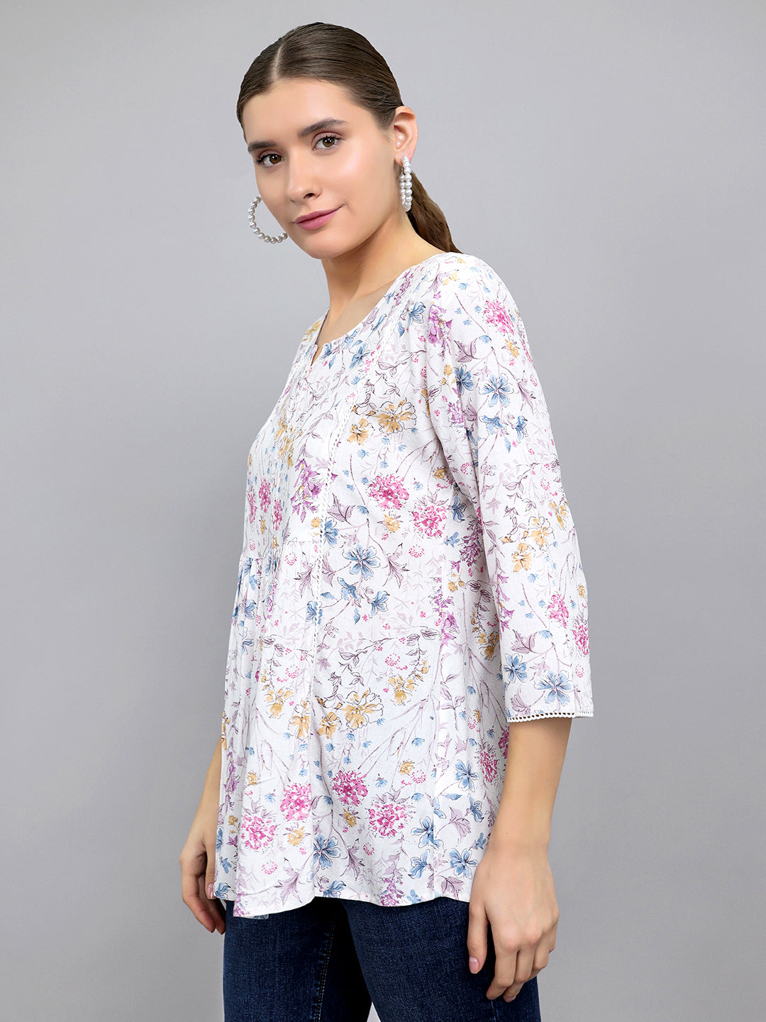 Women Off White Printed Round Neck Top