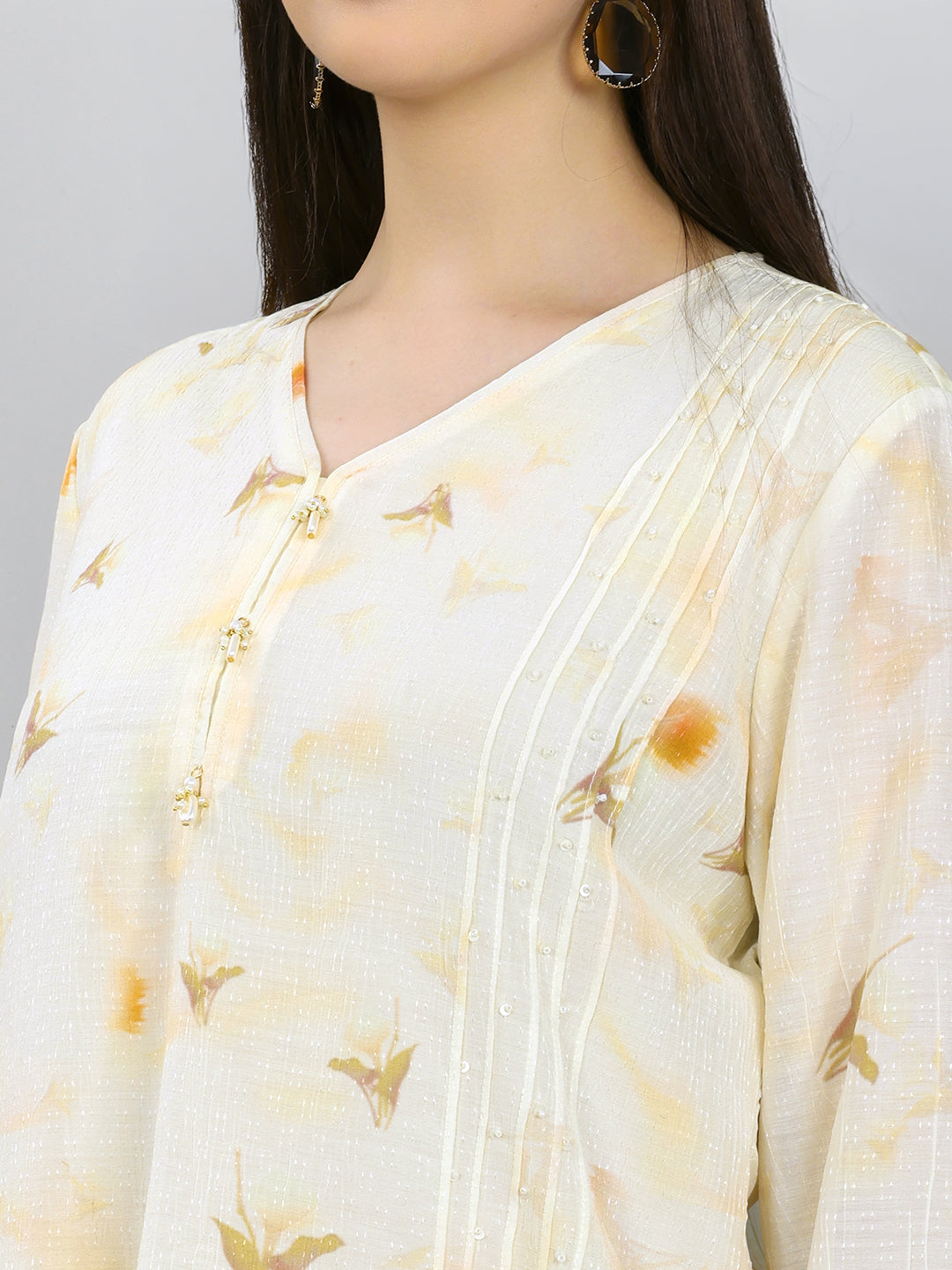 Women Cream Printed V Neck Kurti