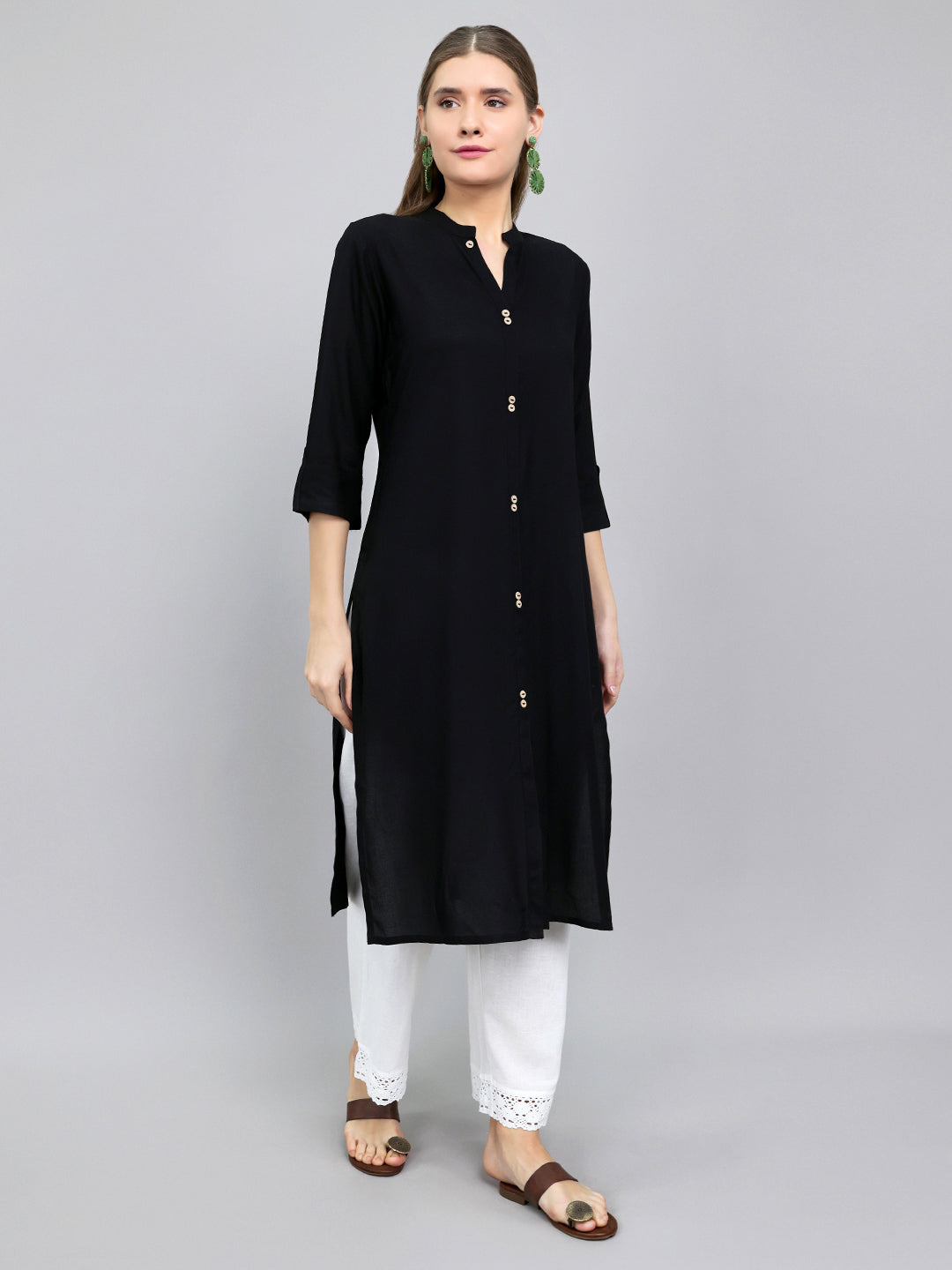 Women Black Solid Henley Neck 3/4th Sleeve Kurti