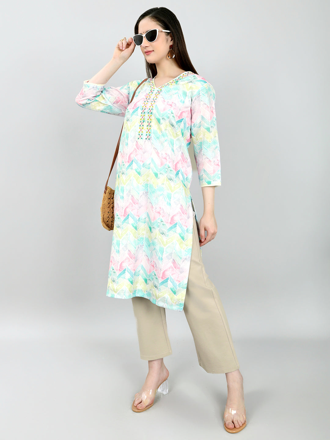 Women Multicolor Printed V Neck Kurti