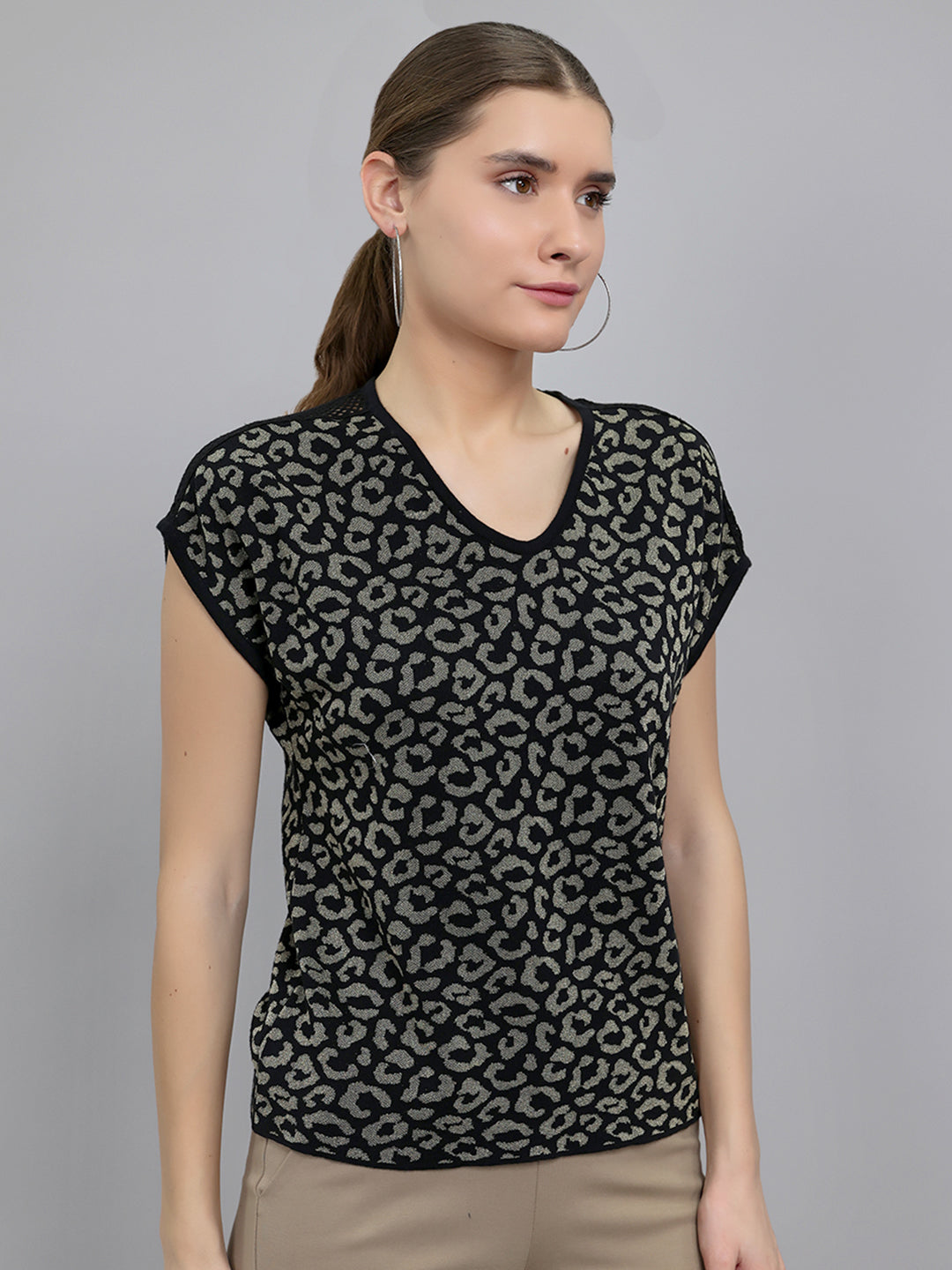Women Black Jacquard V Neck Half Sleeve Top