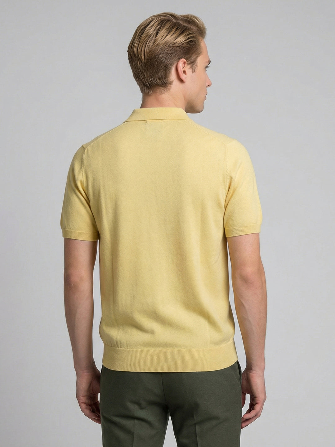 Men Yellow Solid Collar Half Sleeve T-Shirt