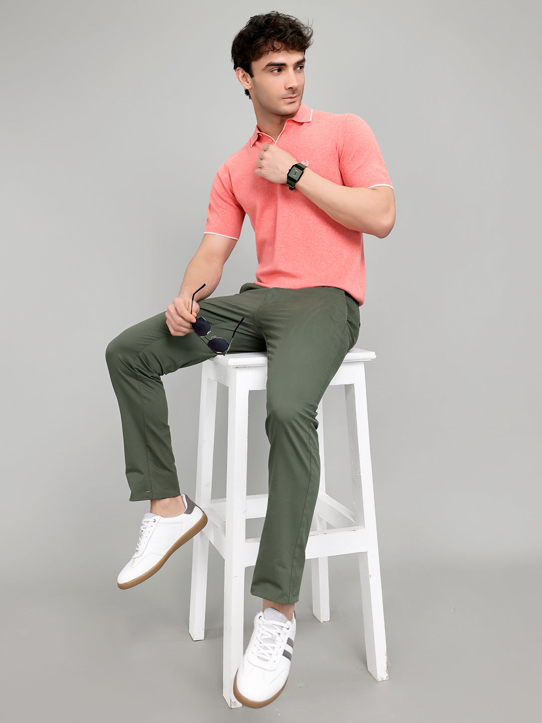 Men Pink Solid Collar Half Sleeve T-Shirt