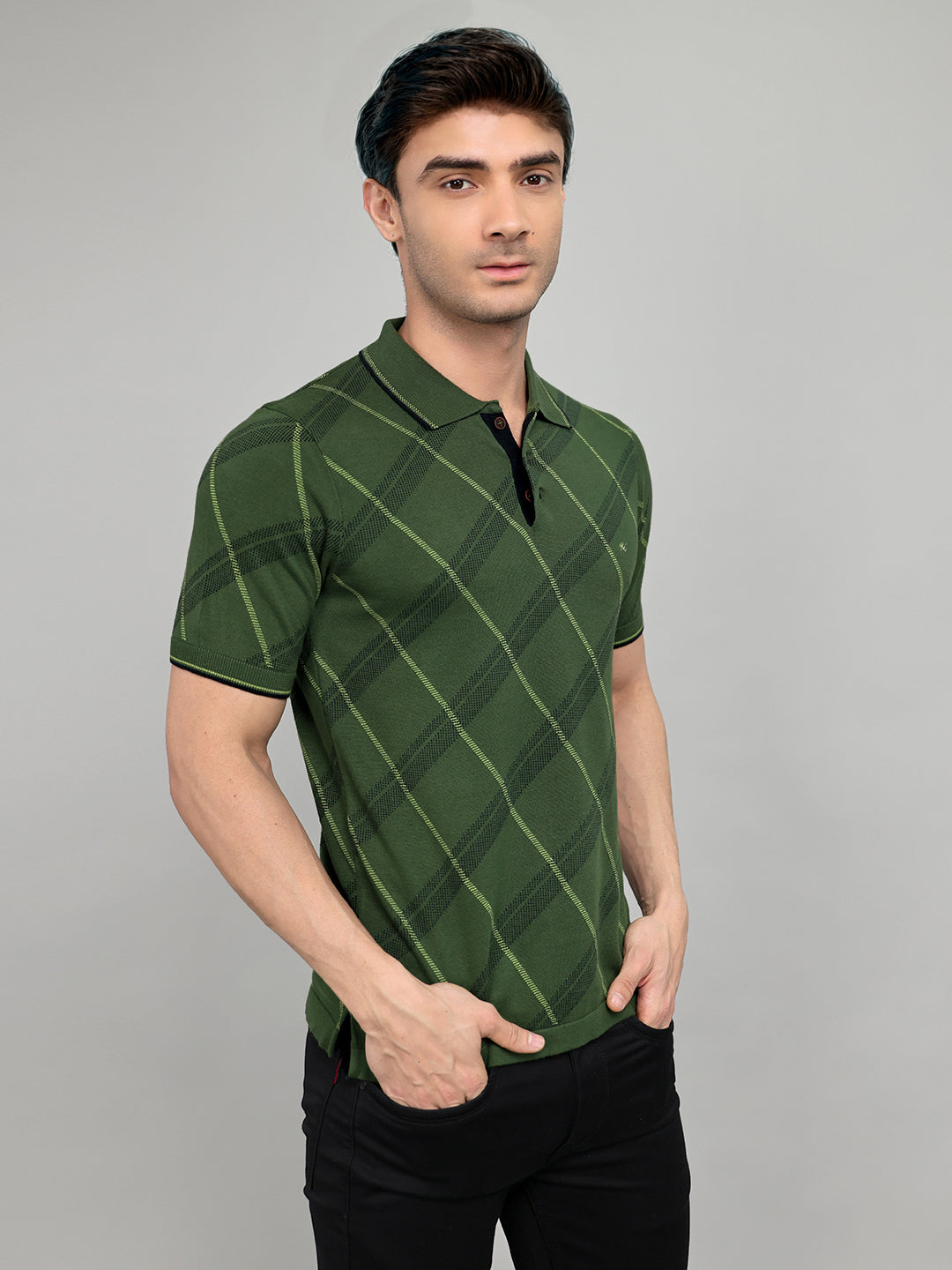 Men Green Printed Collar Half Sleeve T-Shirt