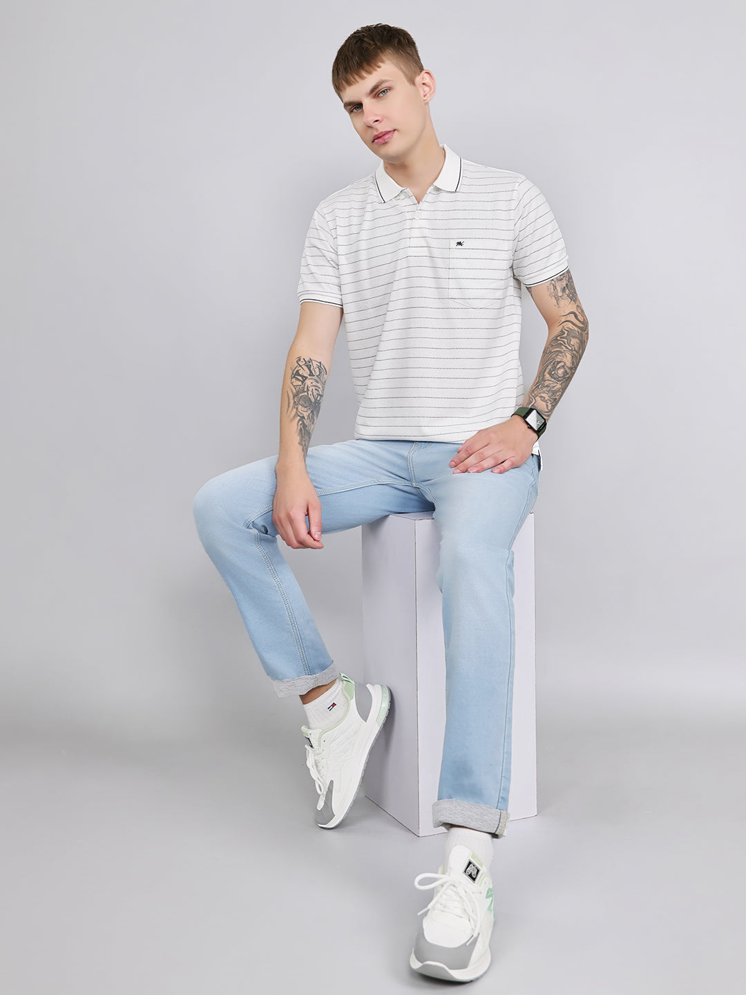 Men White Stripe Collar Half Sleeve T-Shirt