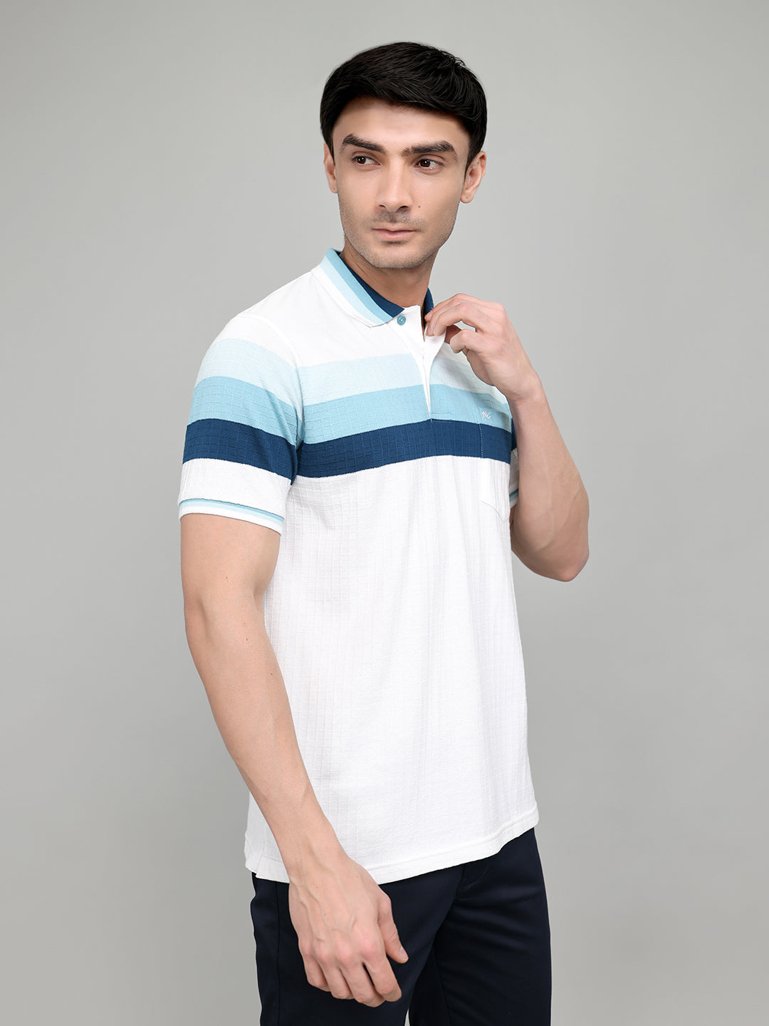 Men White Stripe Collar Half Sleeve T-Shirt