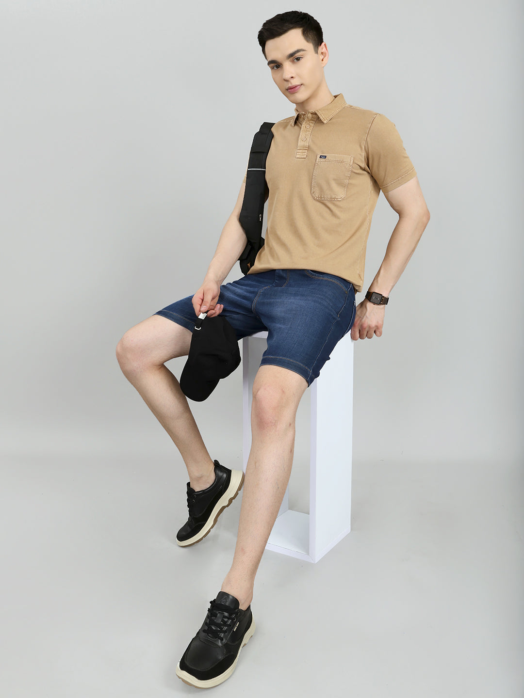 Men Tan Solid Collar Half Sleeve T-Shirt