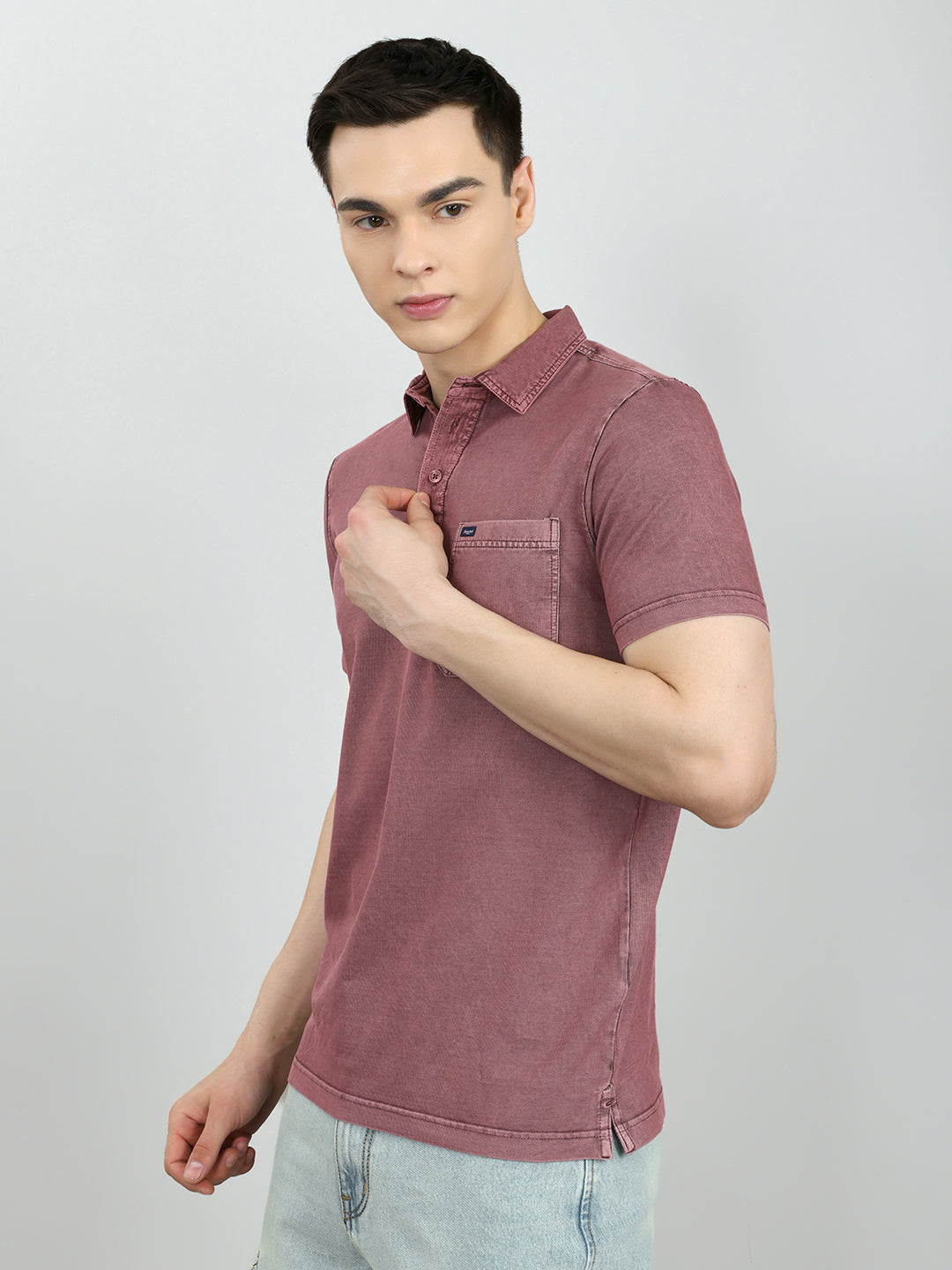 Men Mauve Solid Collar Half Sleeve T-Shirt