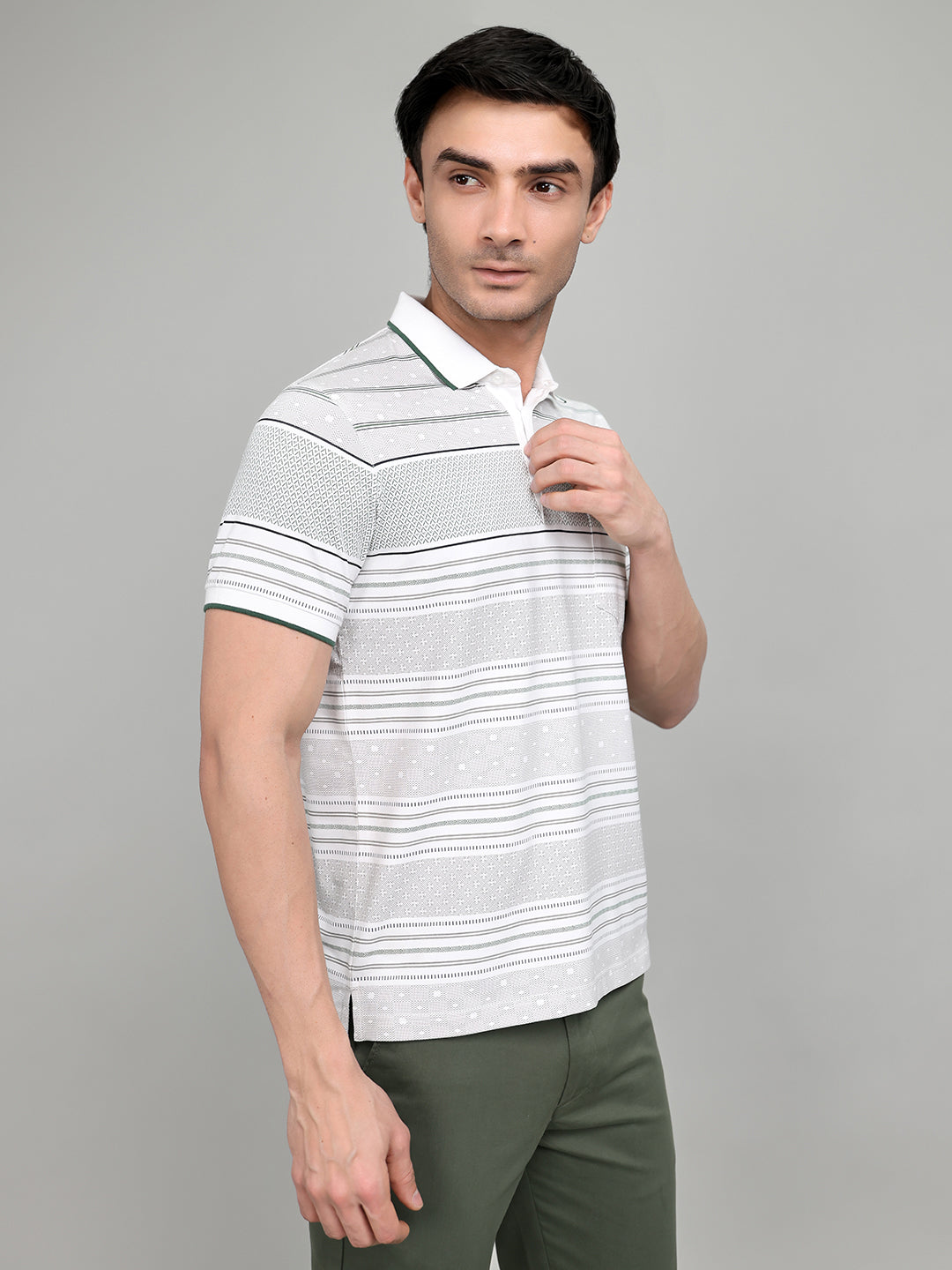 Men White Printed Collar Half Sleeve T-Shirt