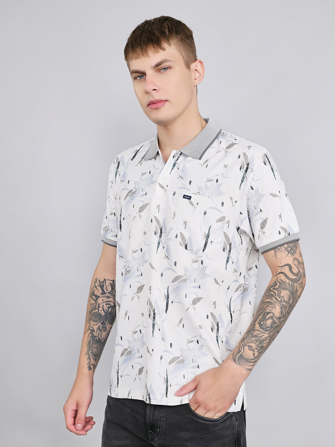 Men White Printed Collar Half Sleeve T-Shirt