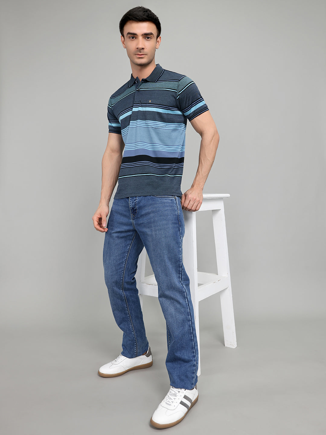 Luxuria Men Navy Blue Printed Collar Half Sleeve T-Shirt