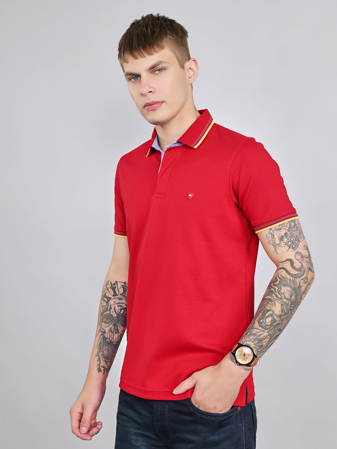 Men Red Solid Collar Half Sleeve T-Shirt