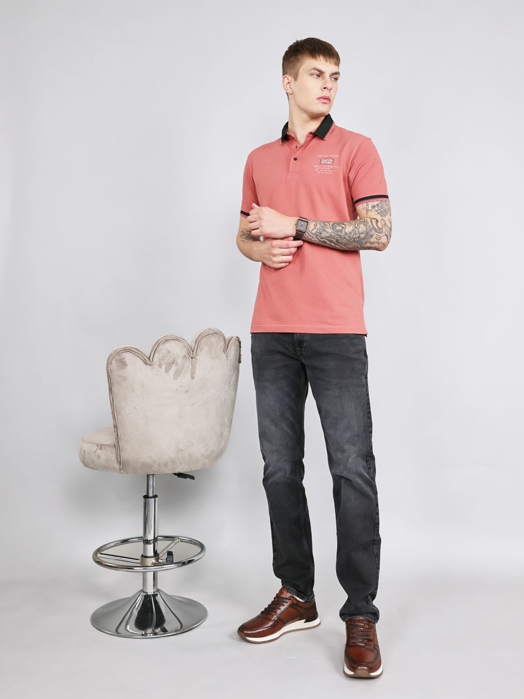 Men Rust Solid Collar Half Sleeve T-Shirt