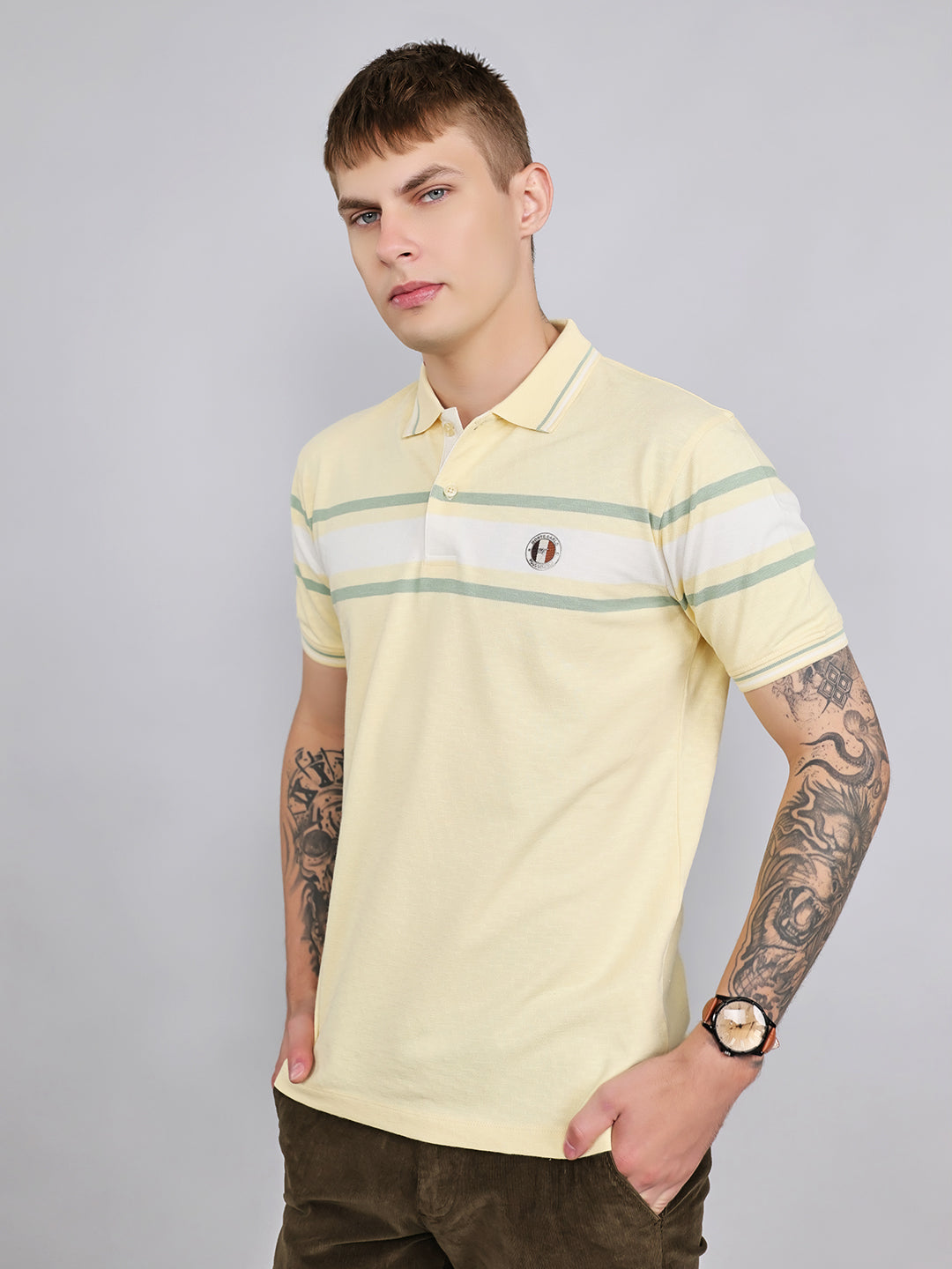 Men Yellow Stripe Collar Half Sleeve T-Shirt