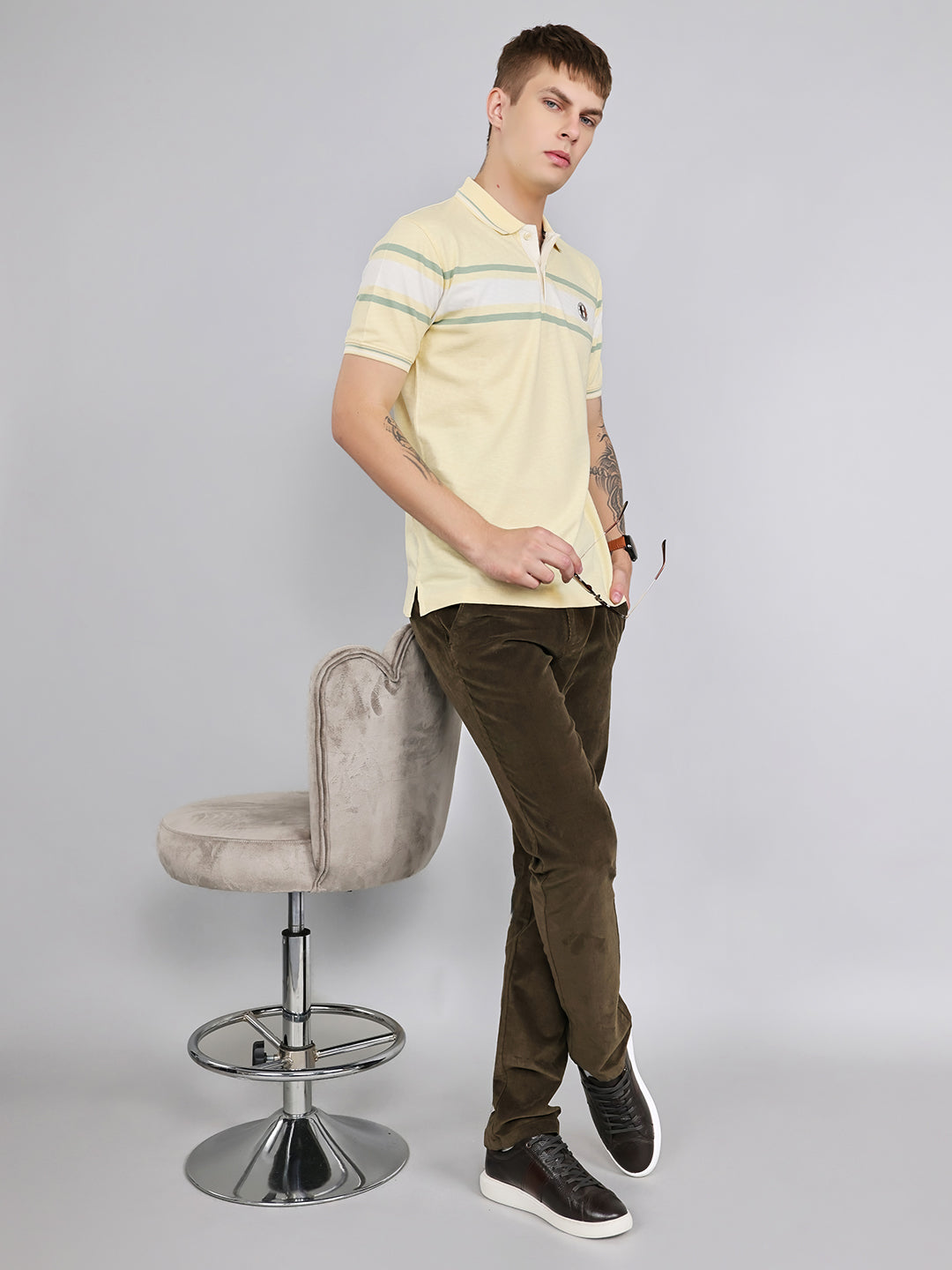 Men Yellow Stripe Collar Half Sleeve T-Shirt