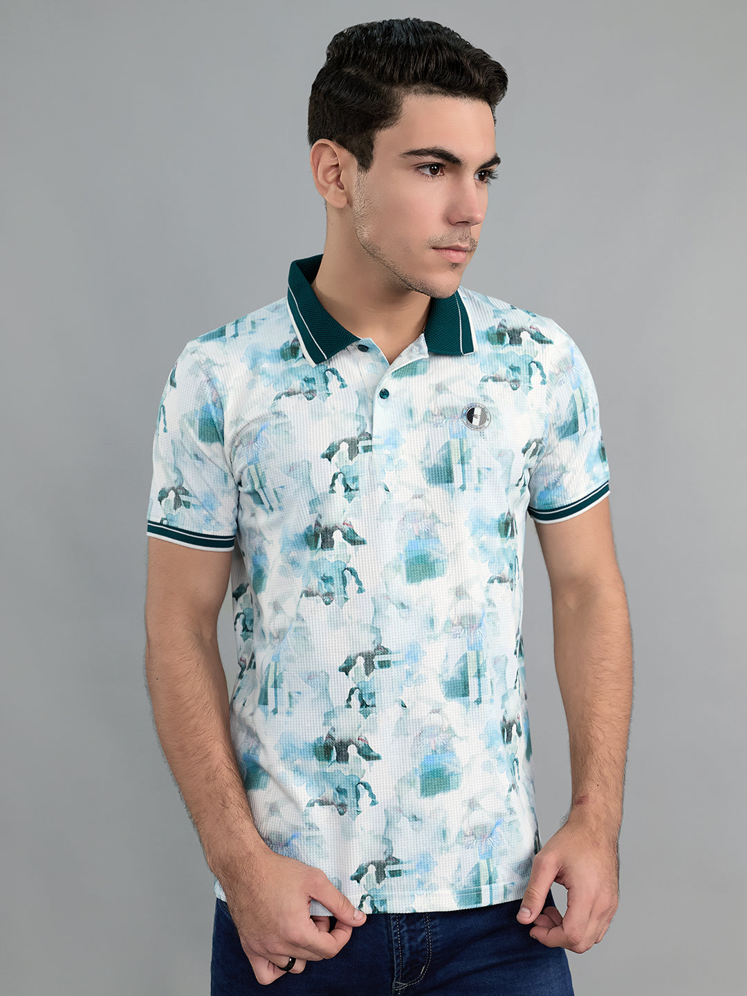 Men Green Printed Collar Half Sleeve T-Shirt