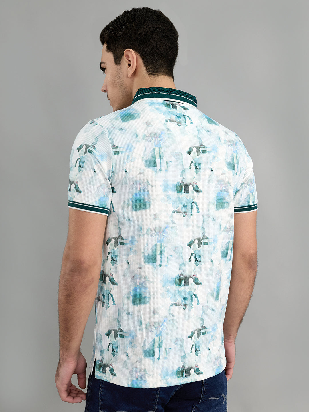 Men Green Printed Collar Half Sleeve T-Shirt